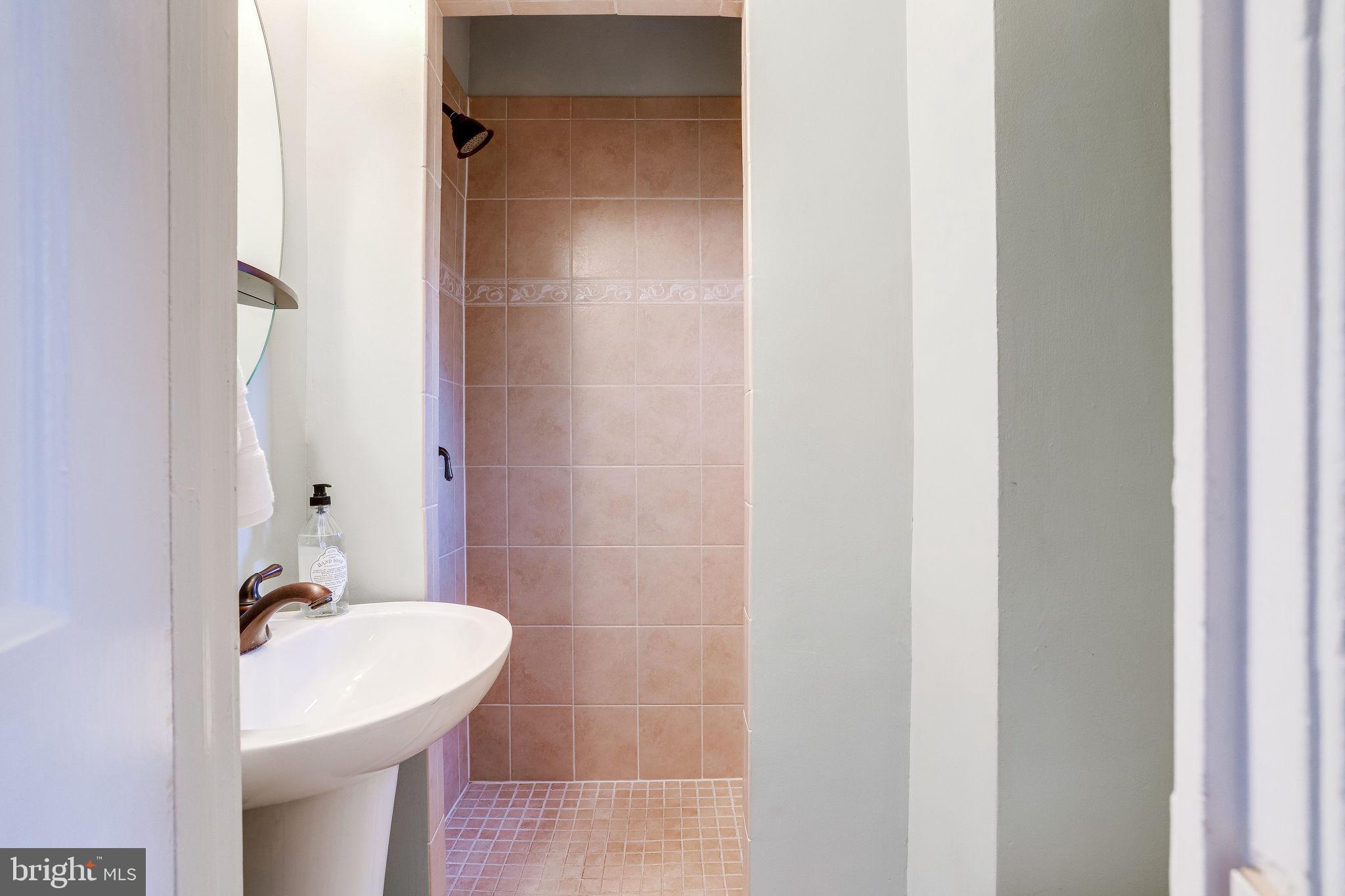 MEMORIAL HEIGHTS - Residential