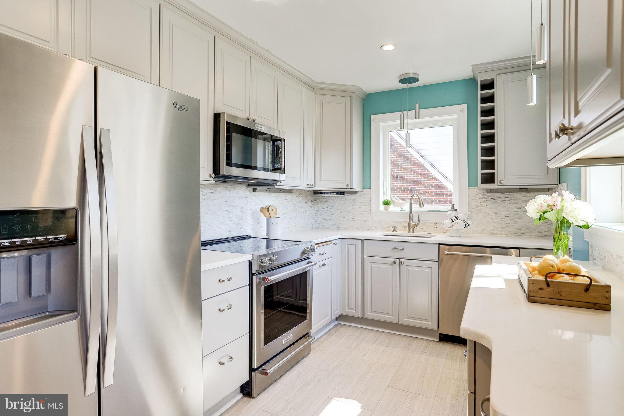 MEMORIAL HEIGHTS - Residential