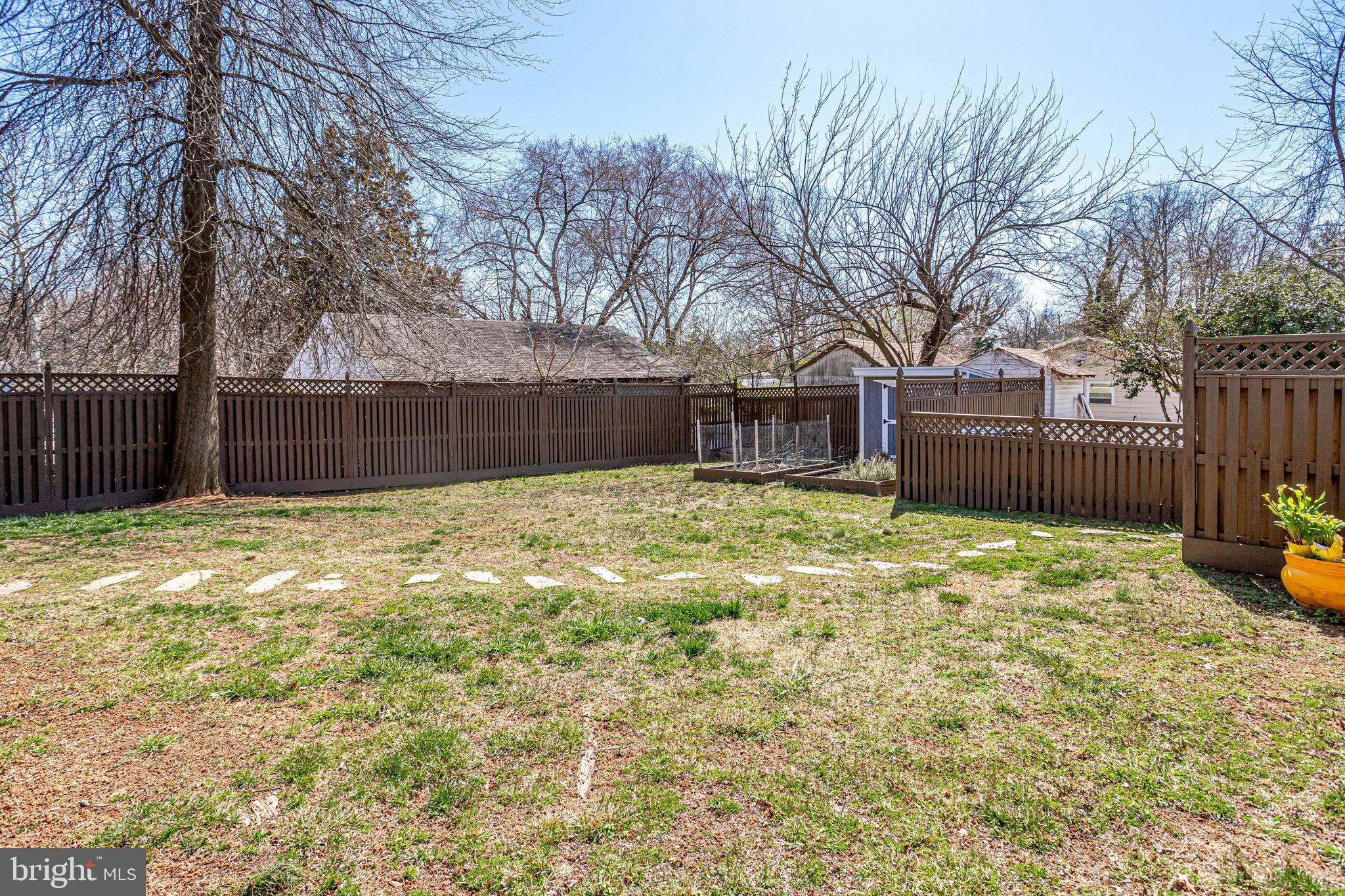 MEMORIAL HEIGHTS - Residential