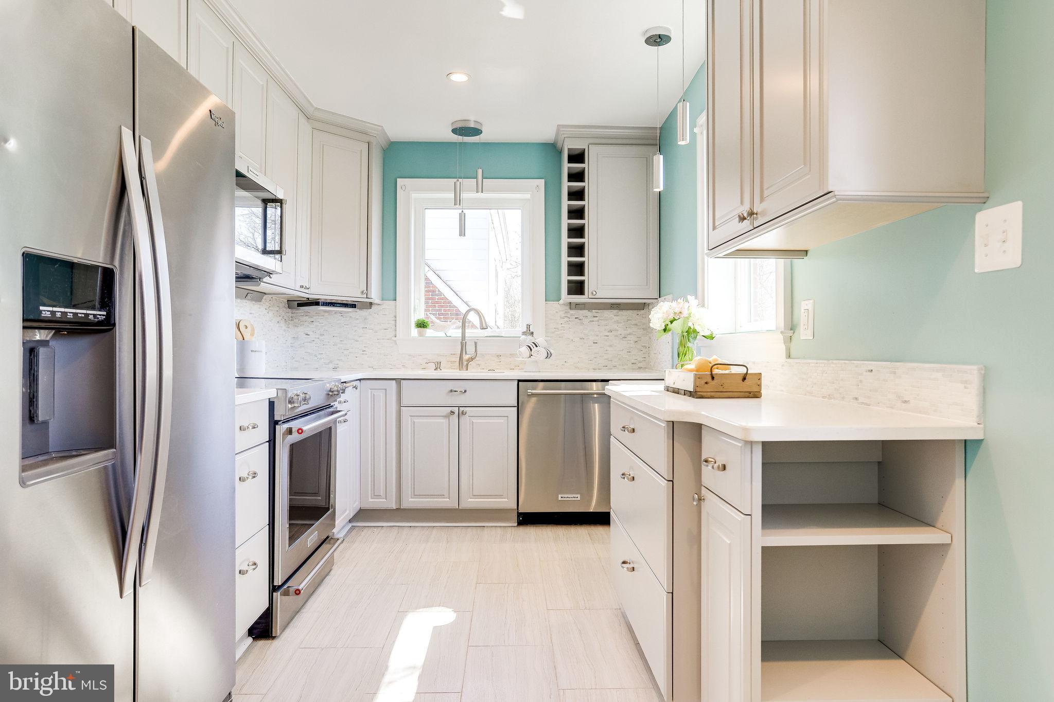 MEMORIAL HEIGHTS - Residential