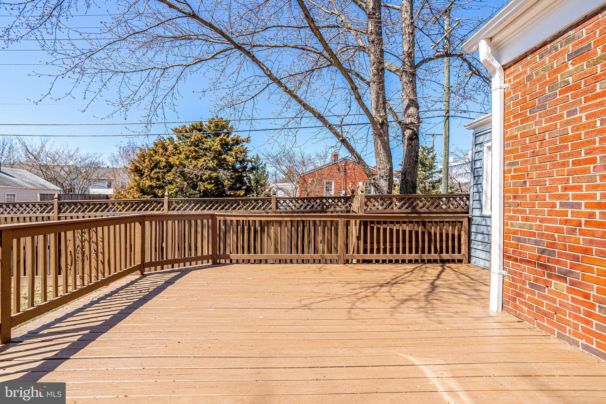 MEMORIAL HEIGHTS - Residential