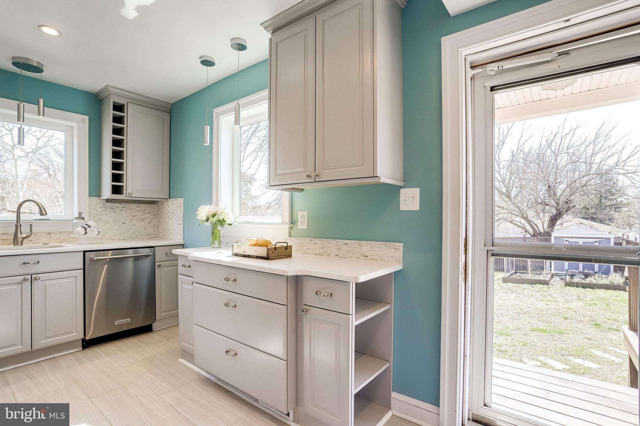 MEMORIAL HEIGHTS - Residential