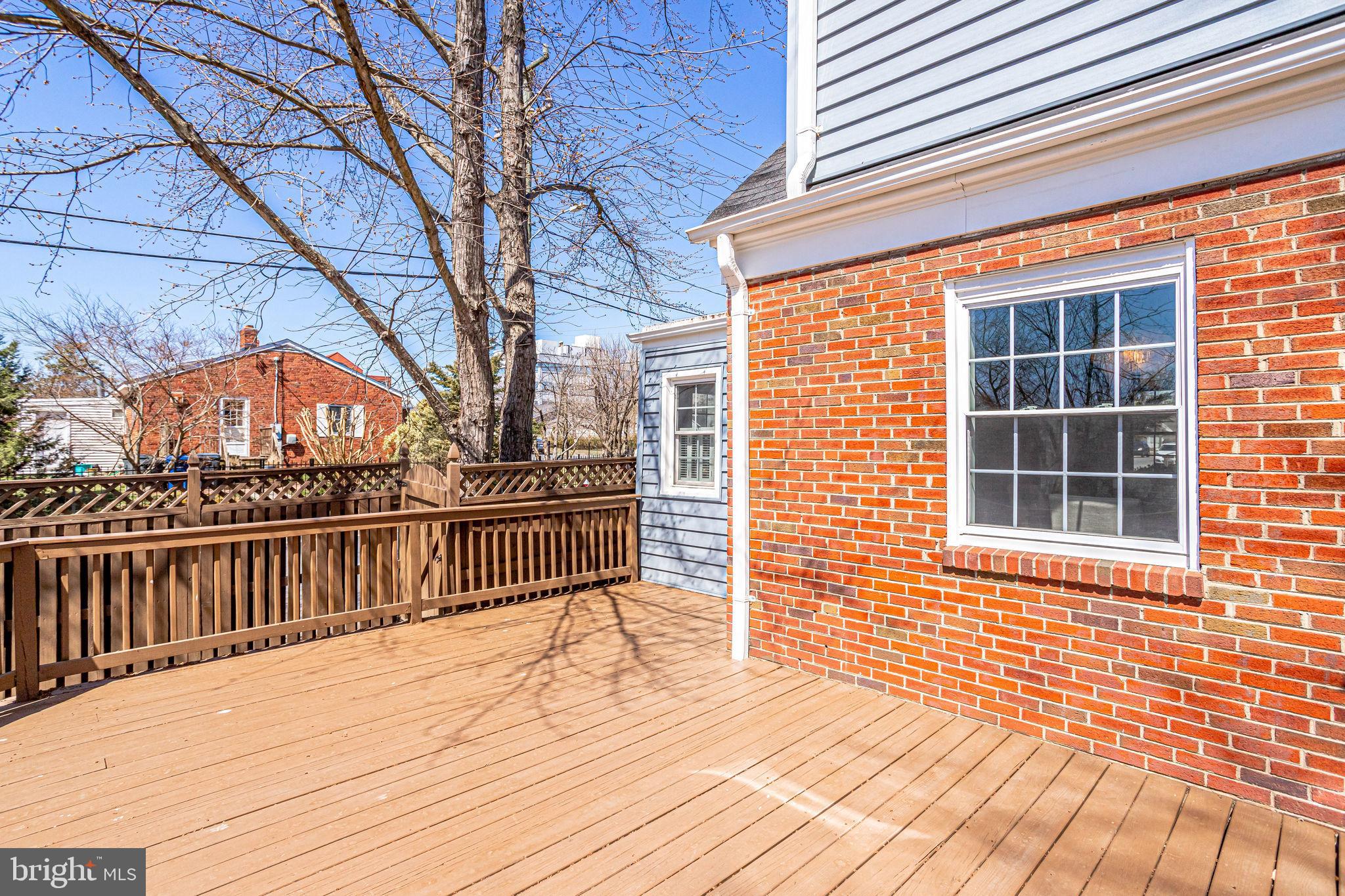 MEMORIAL HEIGHTS - Residential