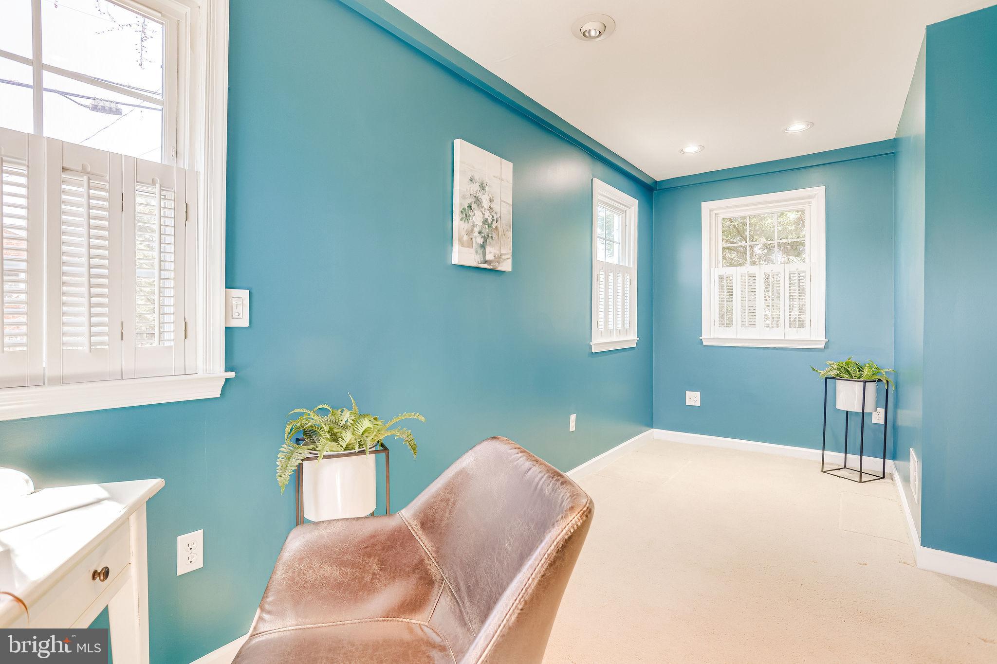 MEMORIAL HEIGHTS - Residential