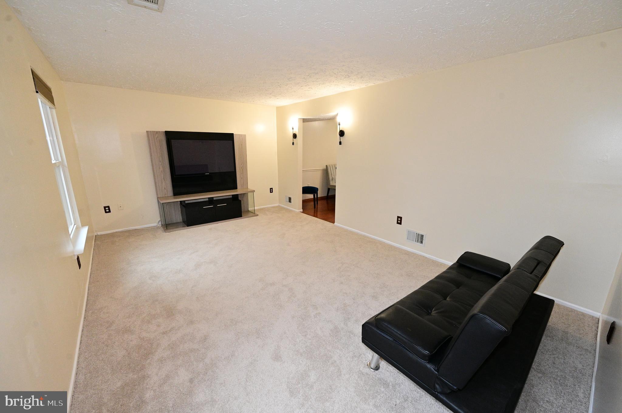 LYNNBROOK SUB - Residential