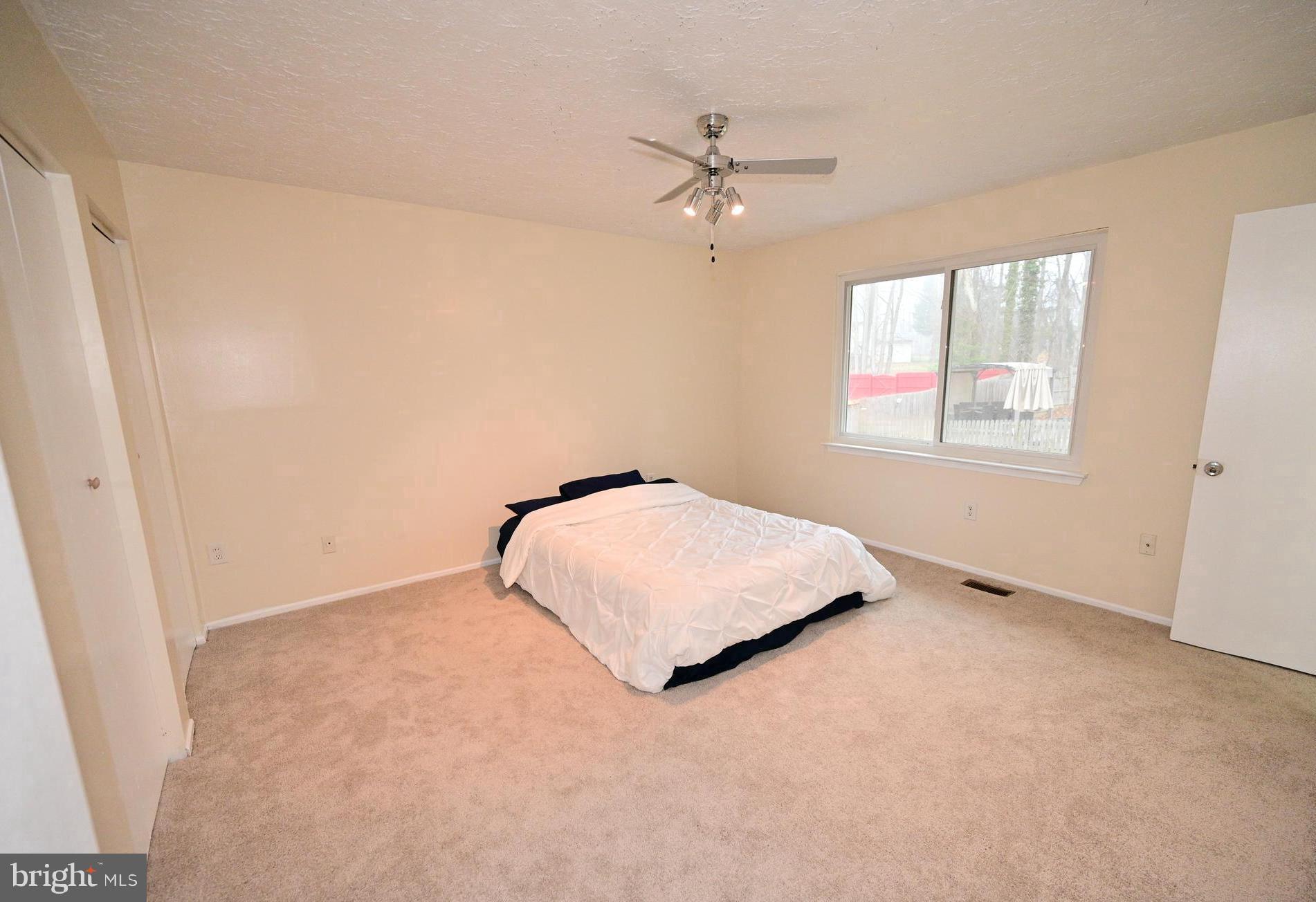 LYNNBROOK SUB - Residential