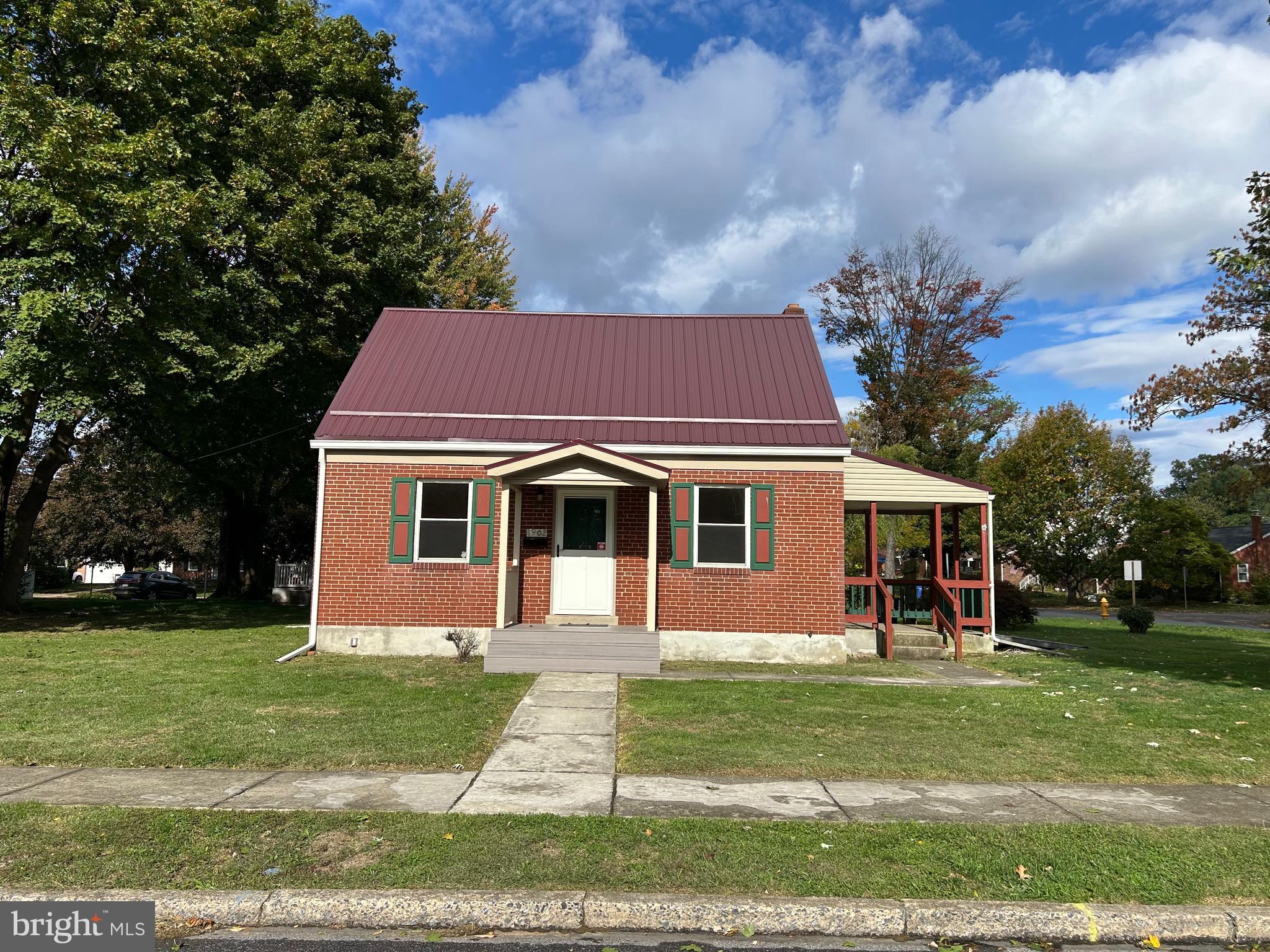 COLLEGE PARK - Residential