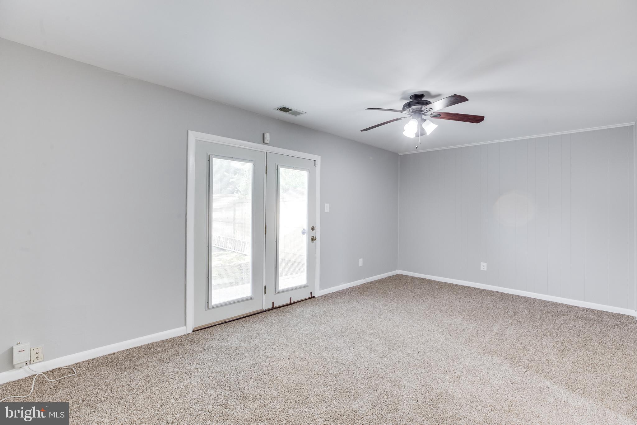 CRESTWOOD HAMLET - Residential