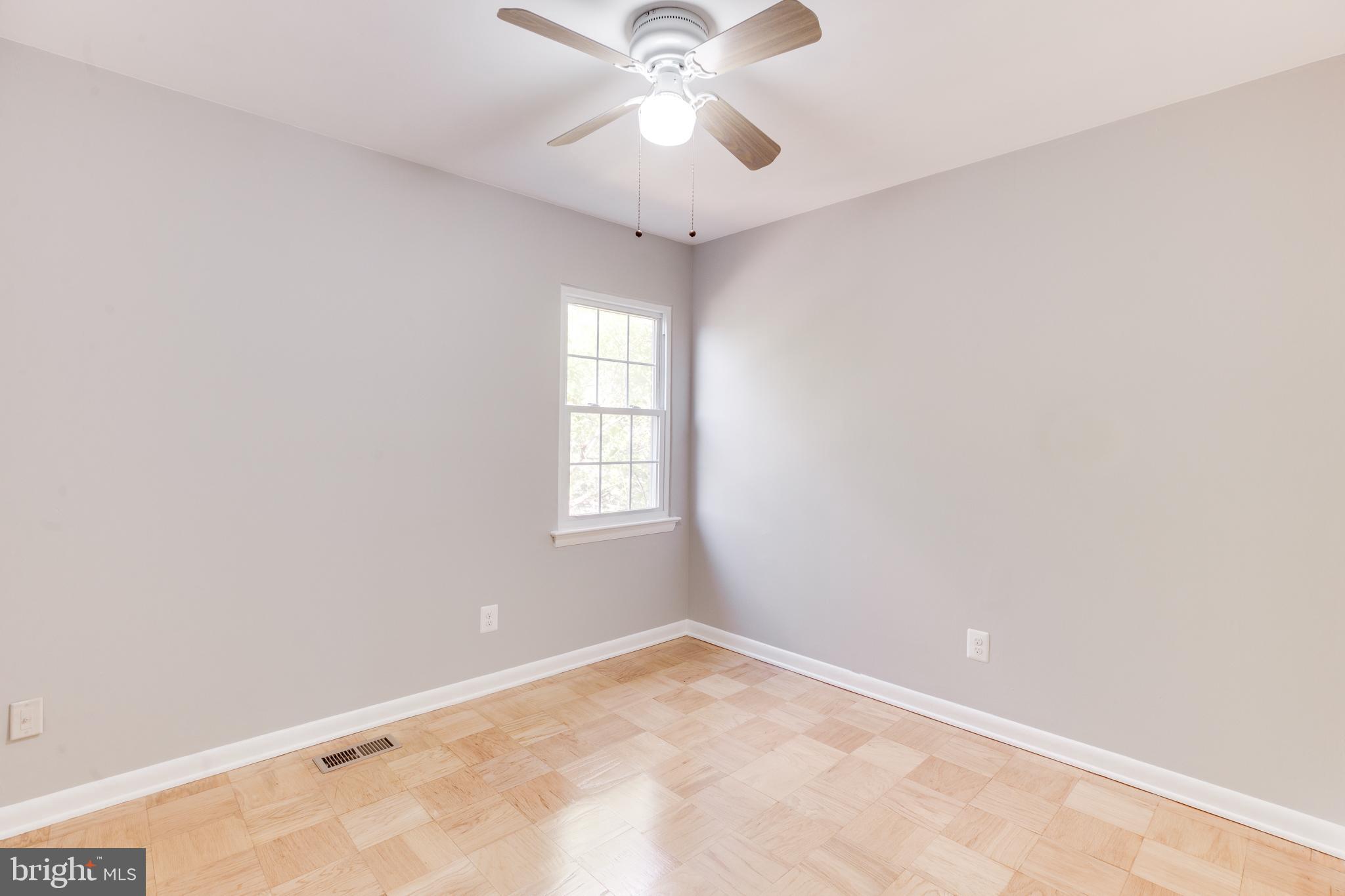 CRESTWOOD HAMLET - Residential