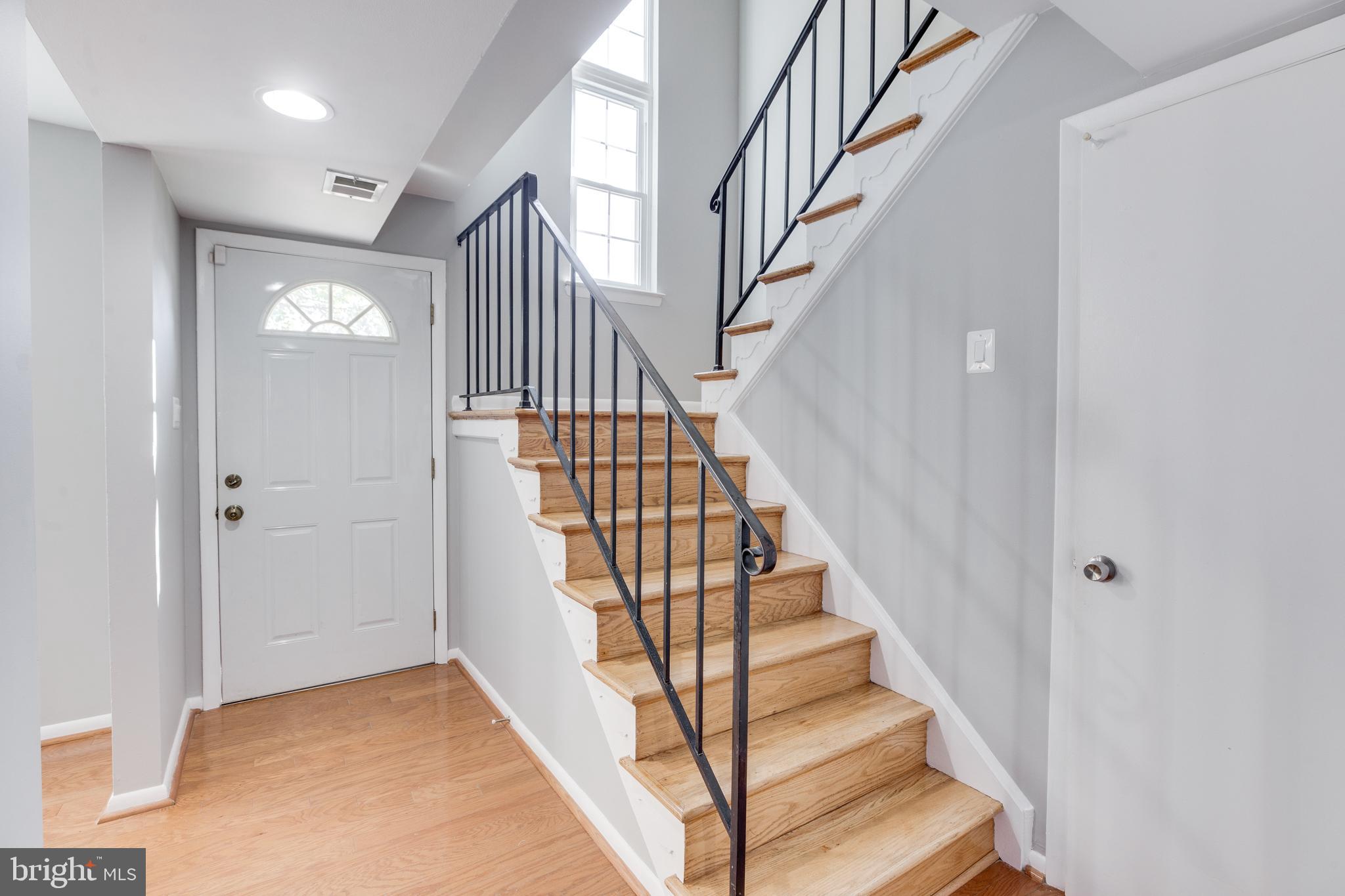 CRESTWOOD HAMLET - Residential