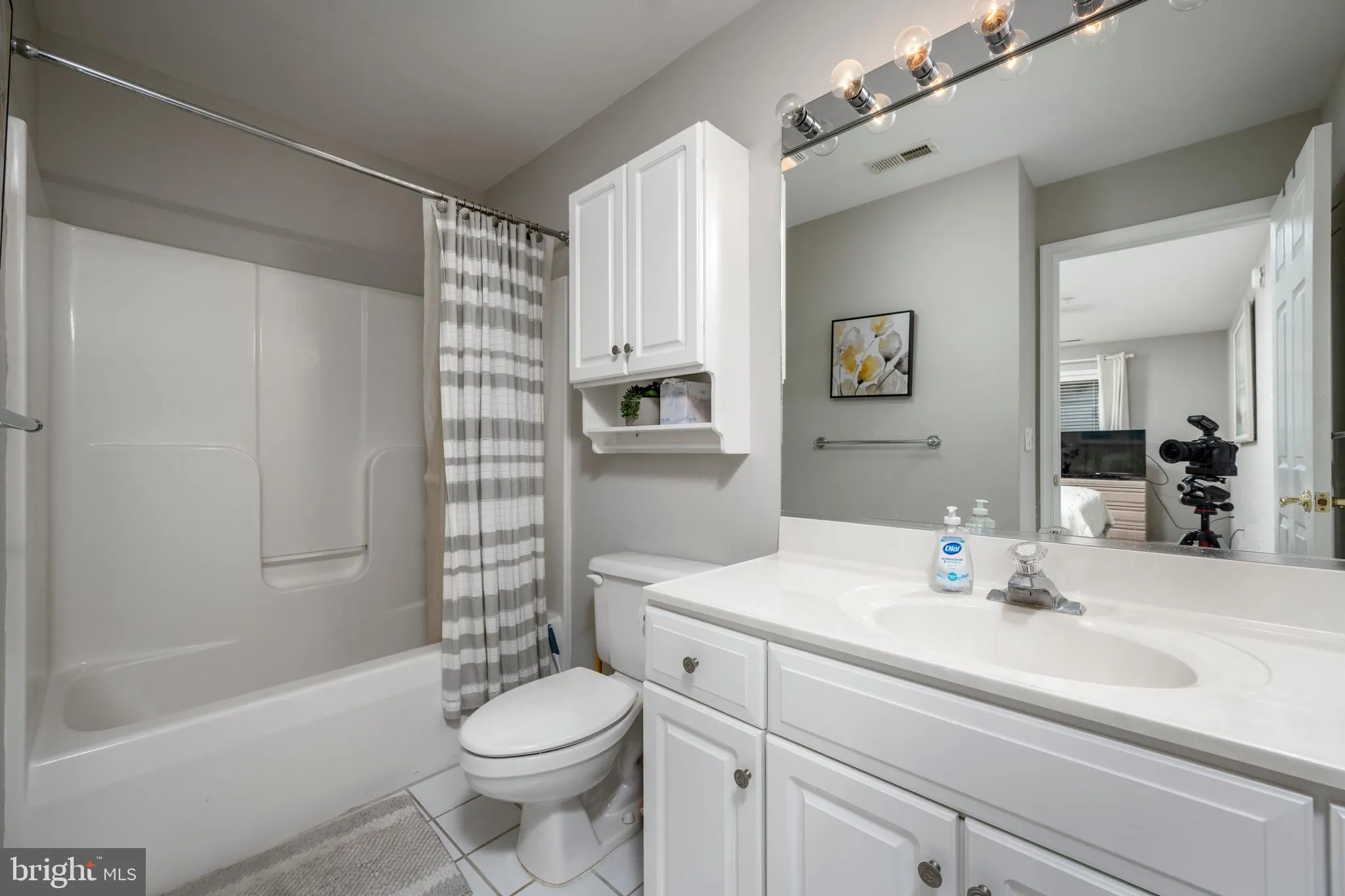 Ocean City, Maryland 21842, United States, 2 Bedrooms Bedrooms, ,2 BathroomsBathrooms,Residential,Contingent,38422