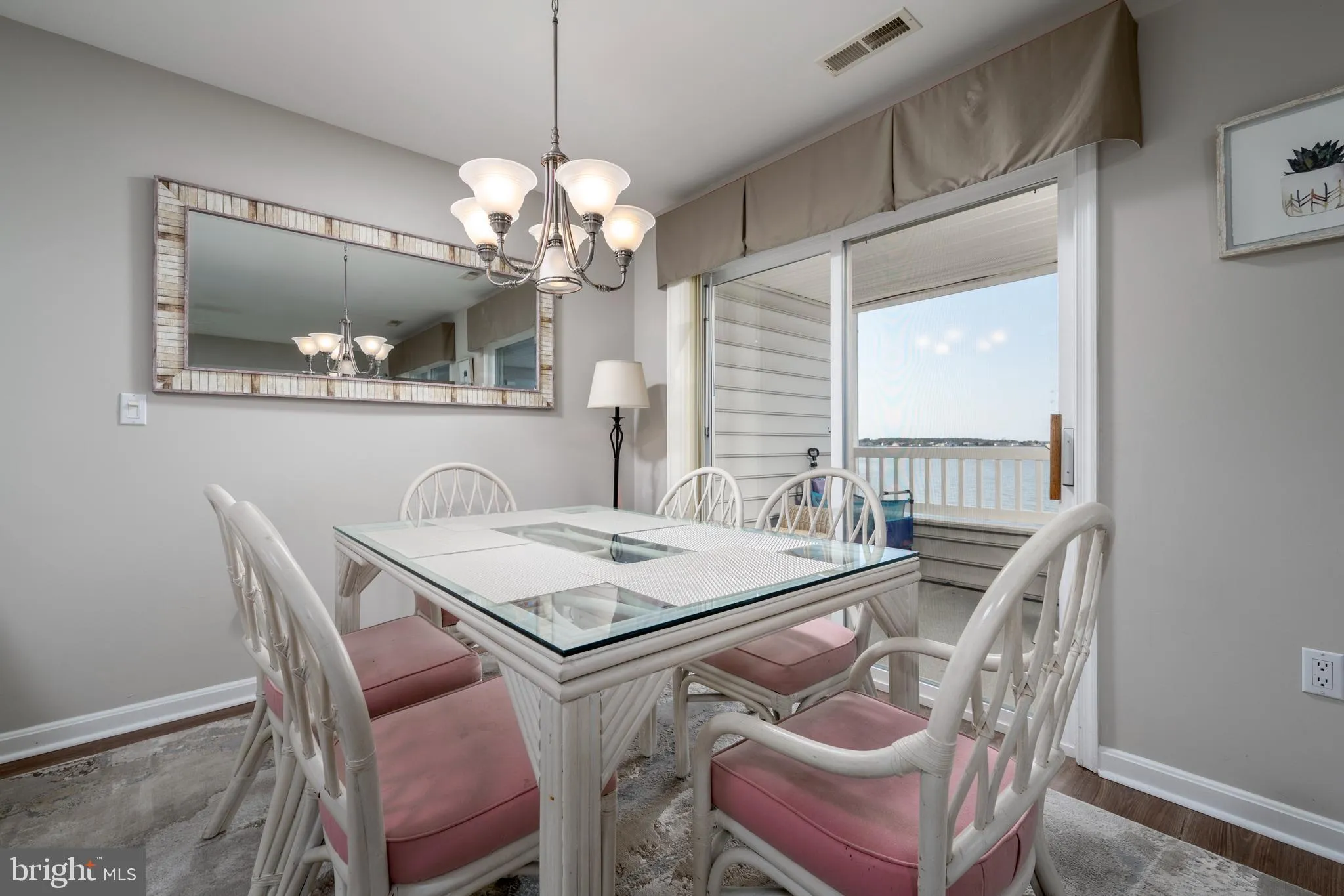 Ocean City, Maryland 21842, United States, 2 Bedrooms Bedrooms, ,2 BathroomsBathrooms,Residential,Contingent,38422