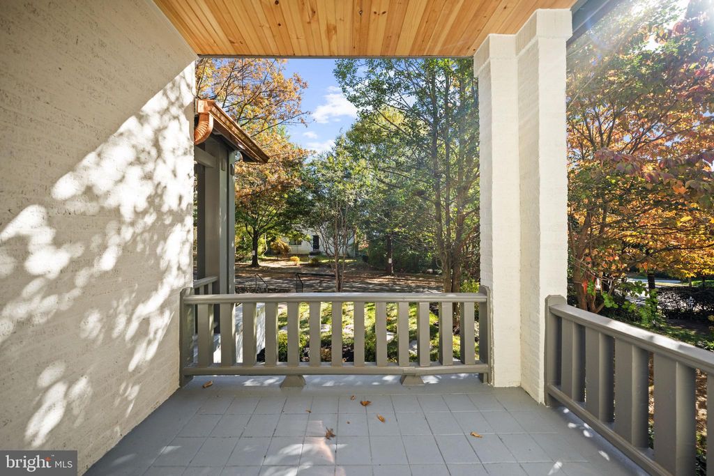 Photo of 2602 36th Place NW, WASHINGTON, DC 20007 (MLS # DCDC2228220)