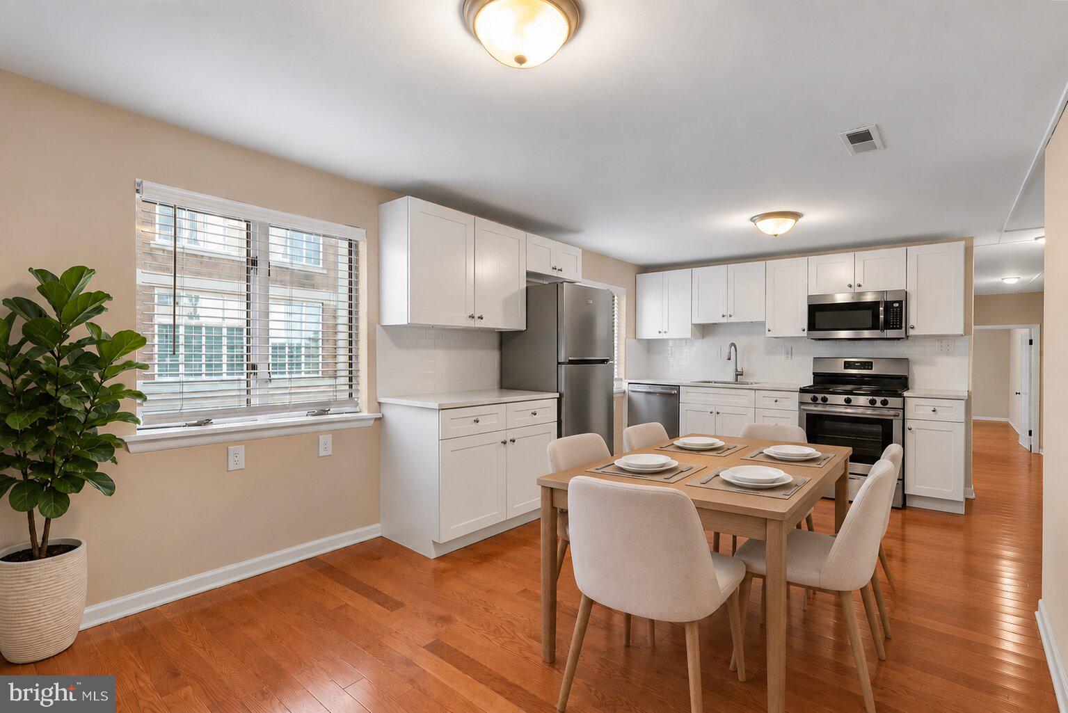 2319 WALNUT STREET 3