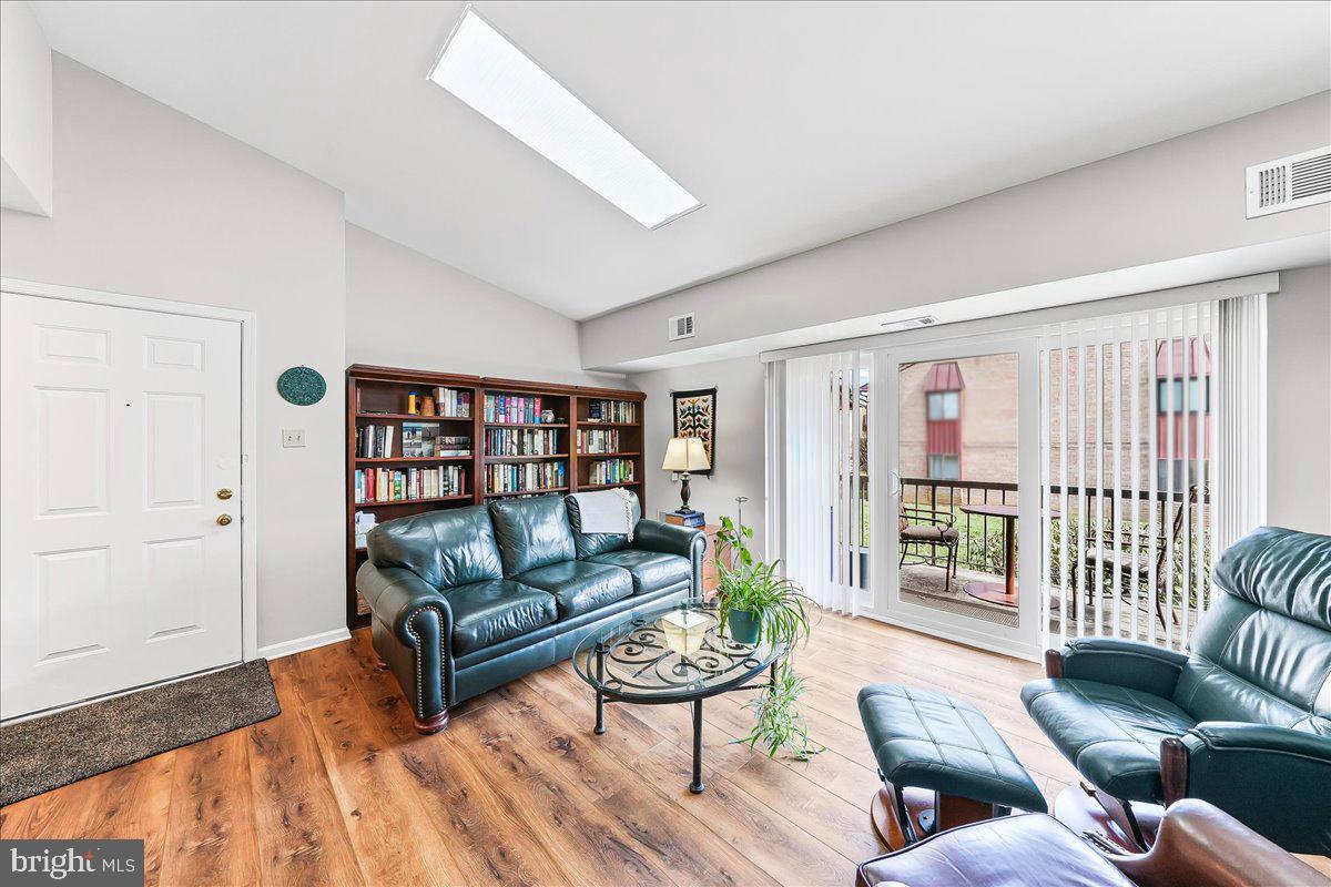 CHESTERBROOK - Residential