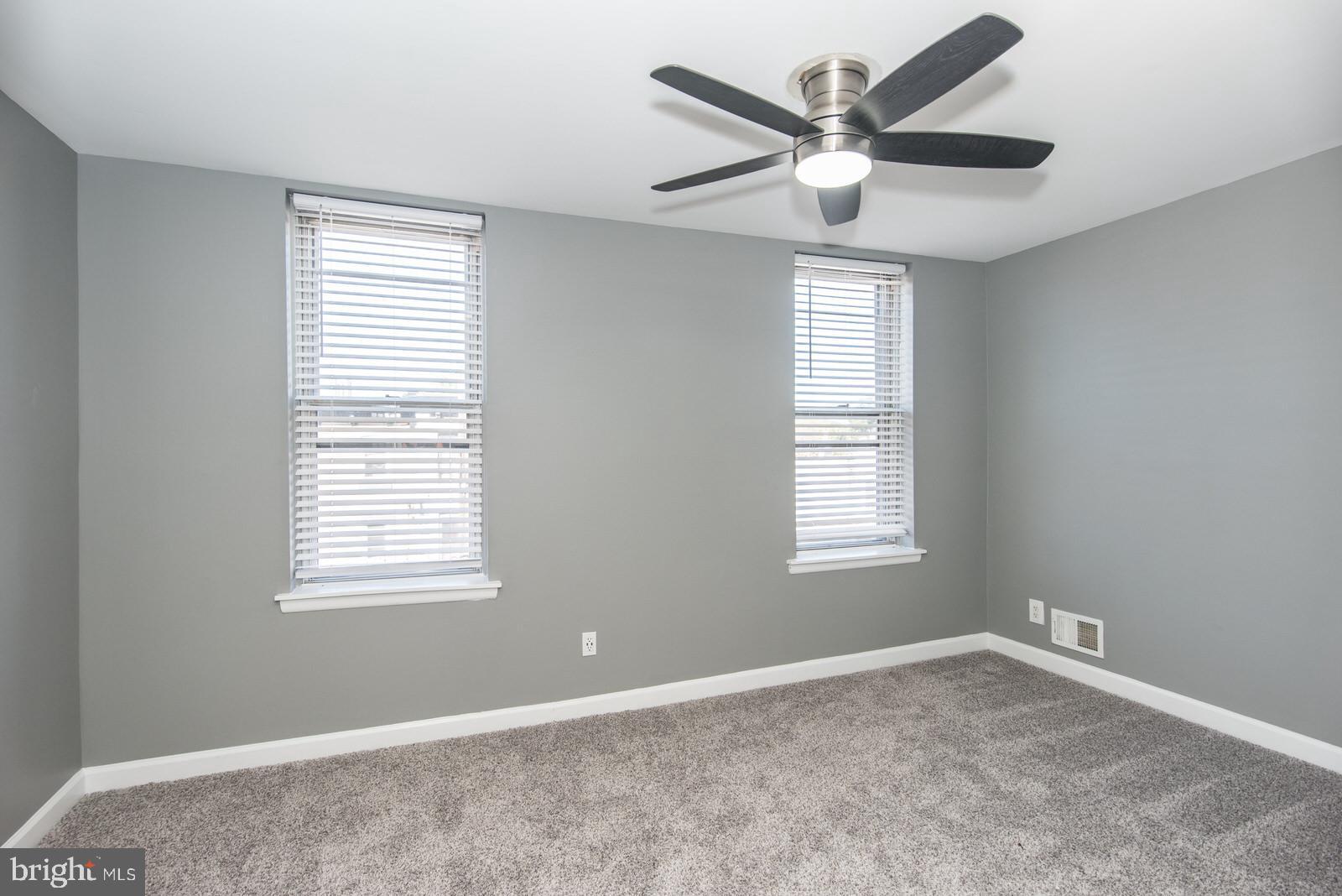 KENSINGTON - Residential