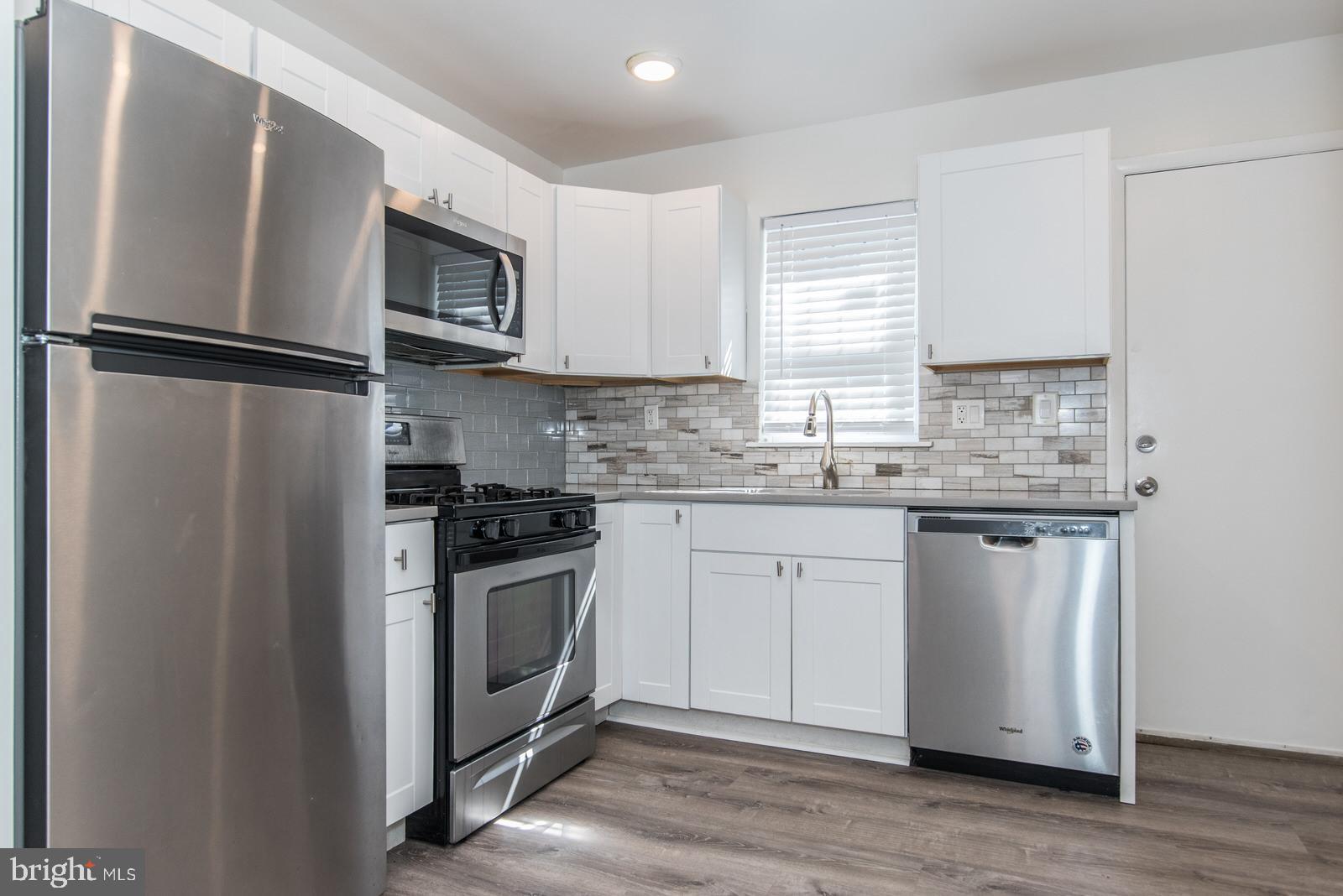 KENSINGTON - Residential