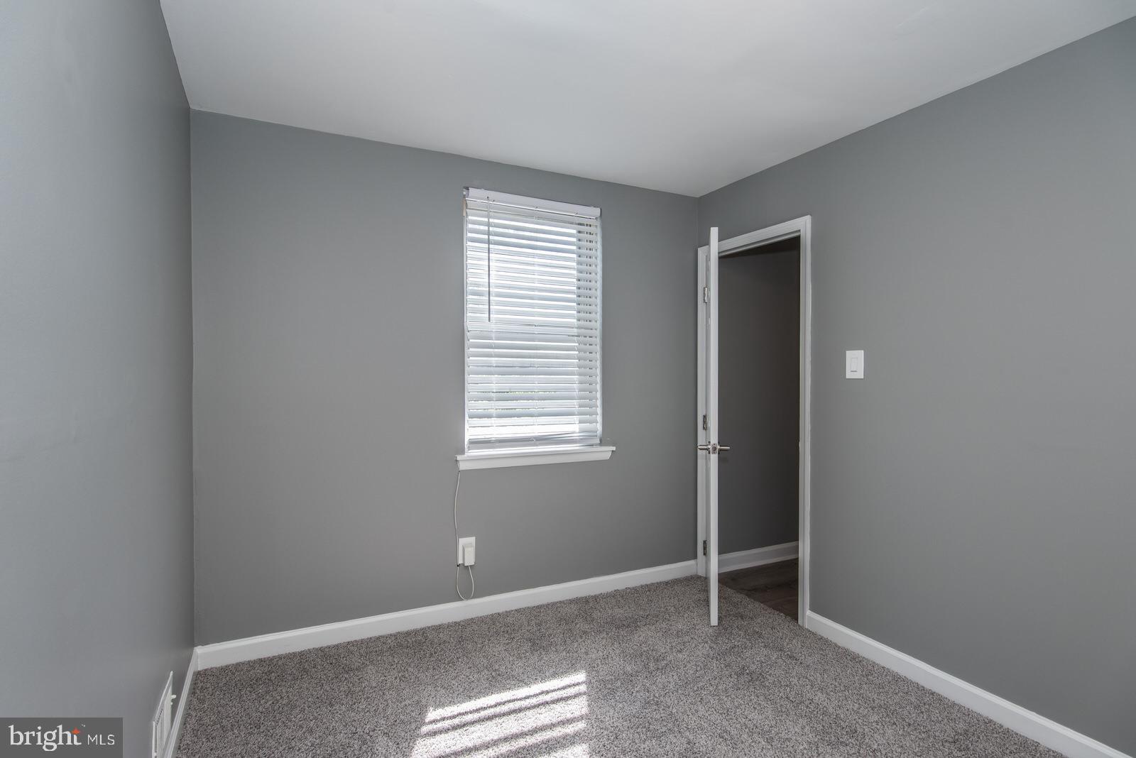 KENSINGTON - Residential