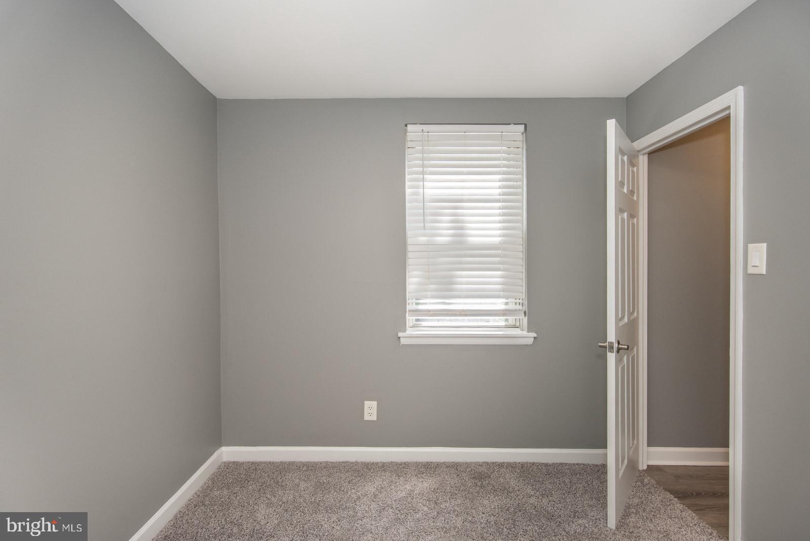 KENSINGTON - Residential