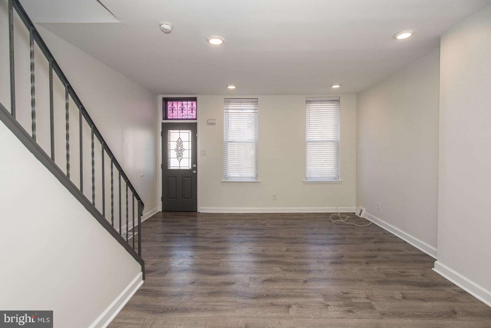 KENSINGTON - Residential