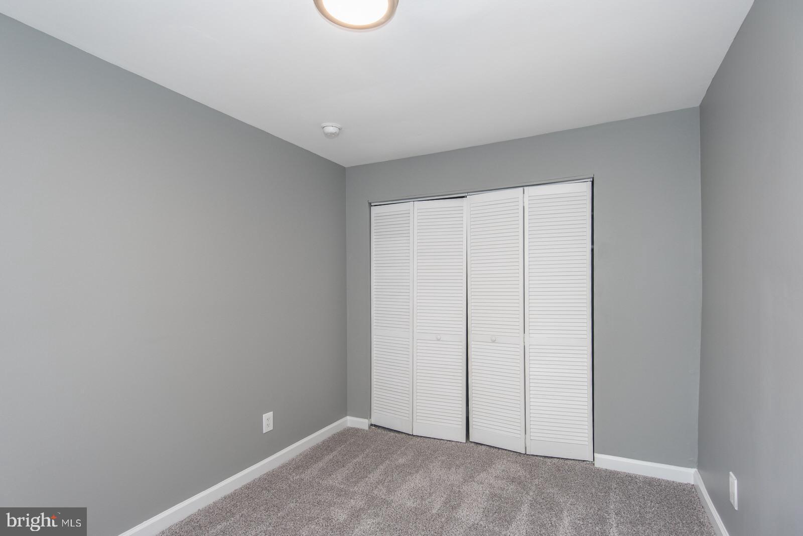 KENSINGTON - Residential