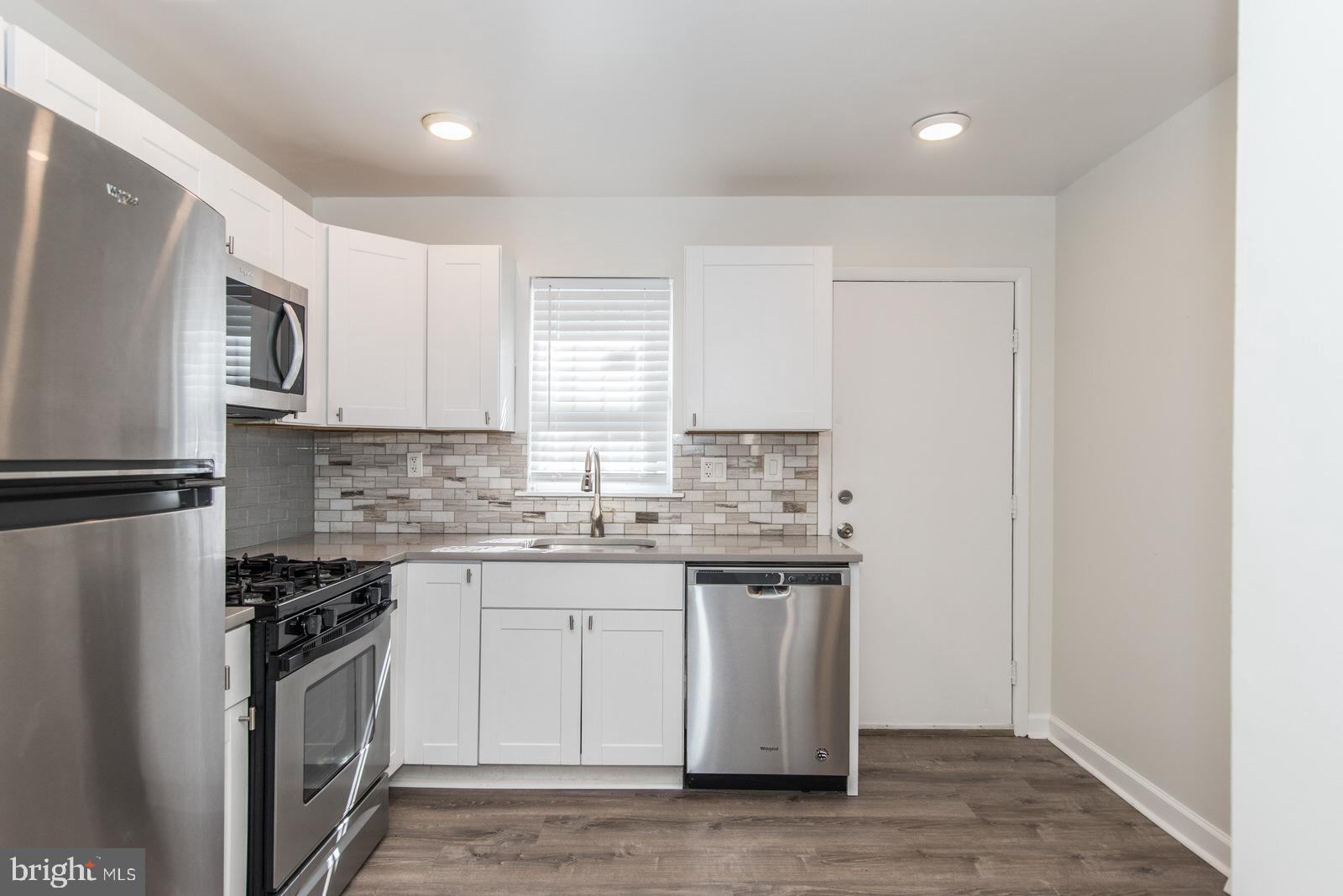 KENSINGTON - Residential