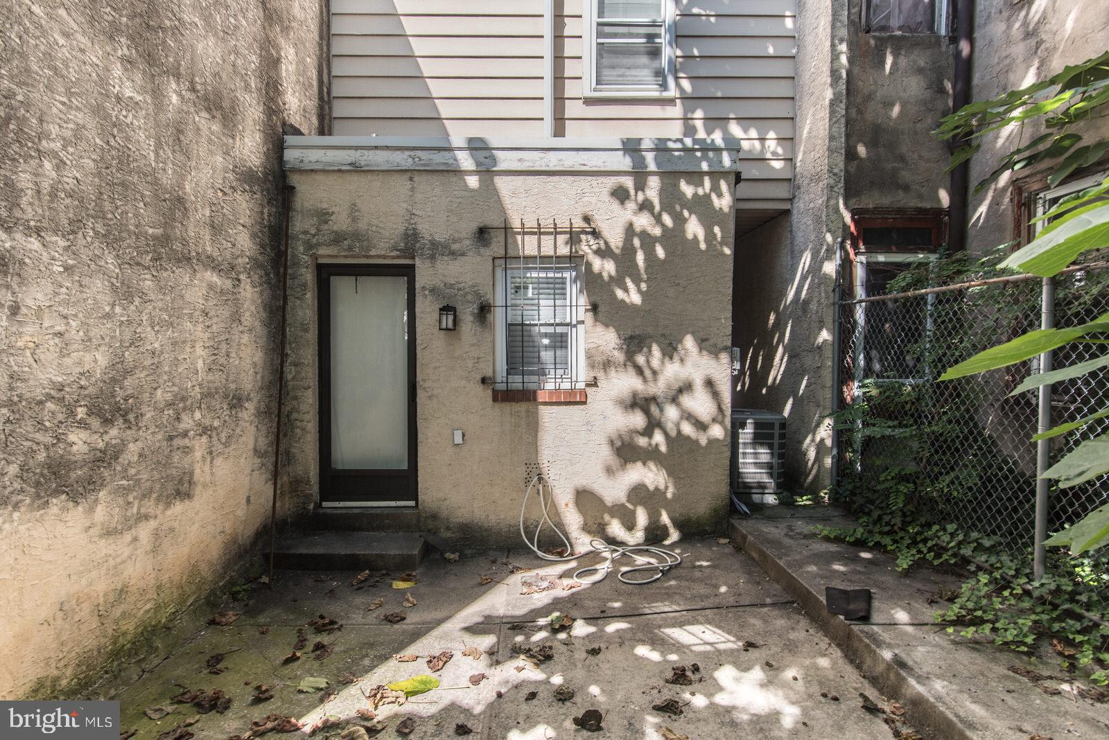 KENSINGTON - Residential