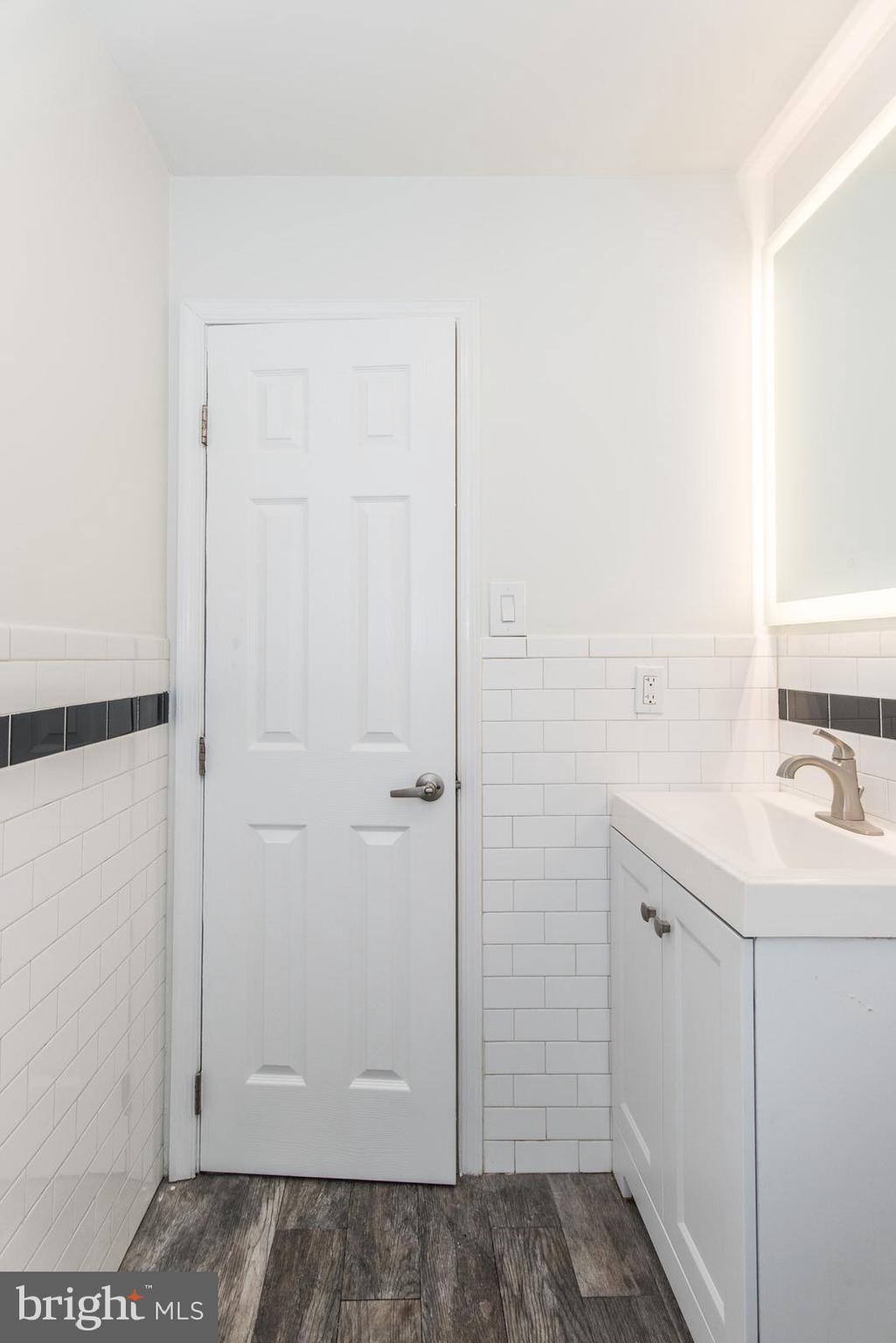 KENSINGTON - Residential