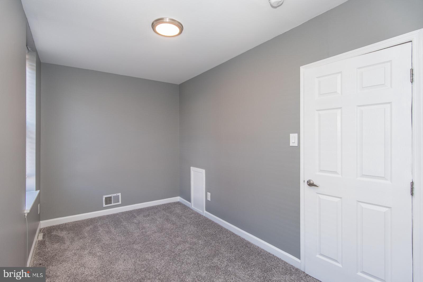 KENSINGTON - Residential