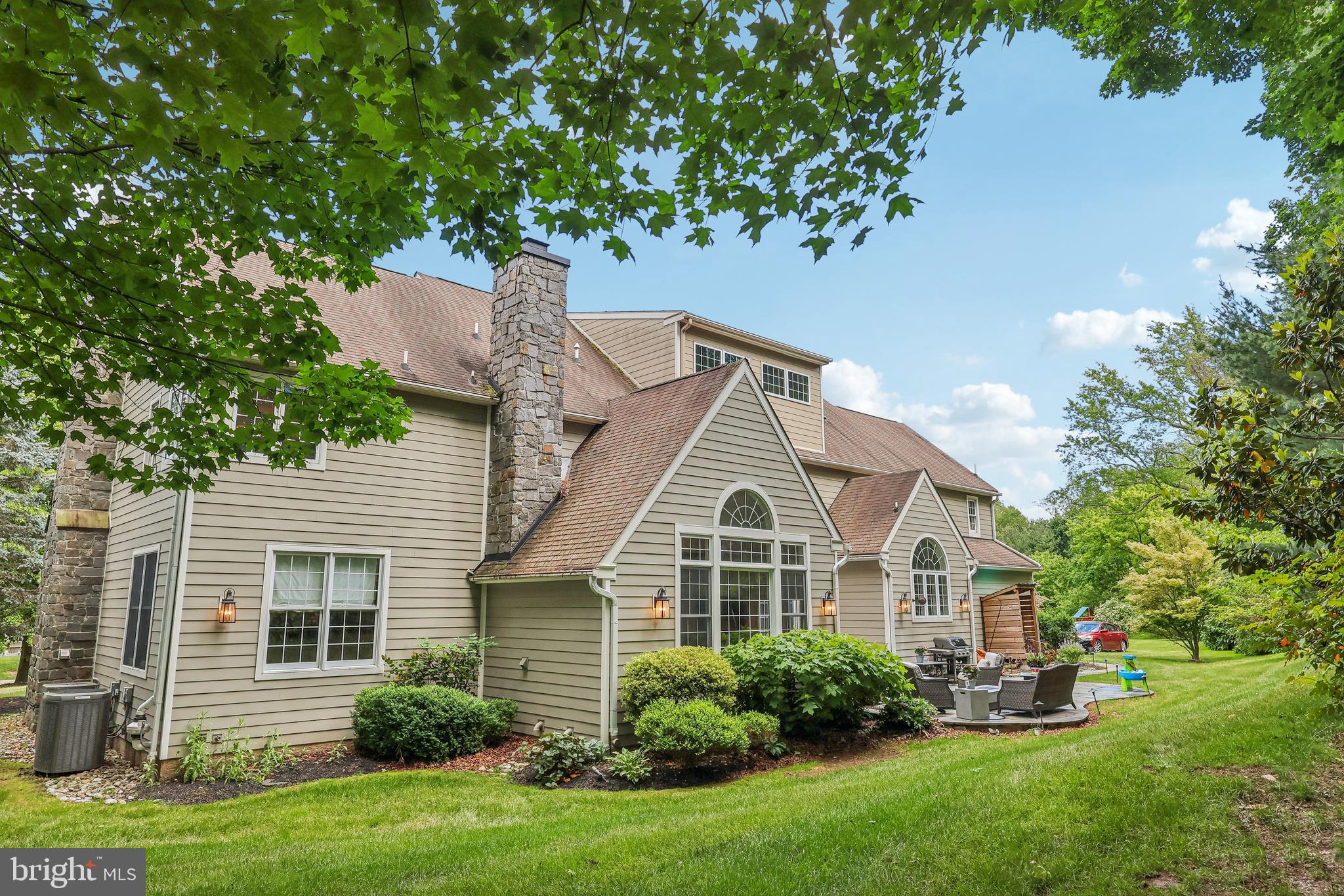 MEADOWBROOK FARM - Residential
