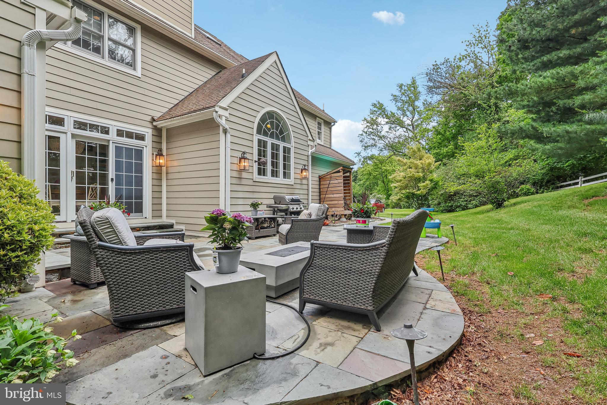 MEADOWBROOK FARM - Residential