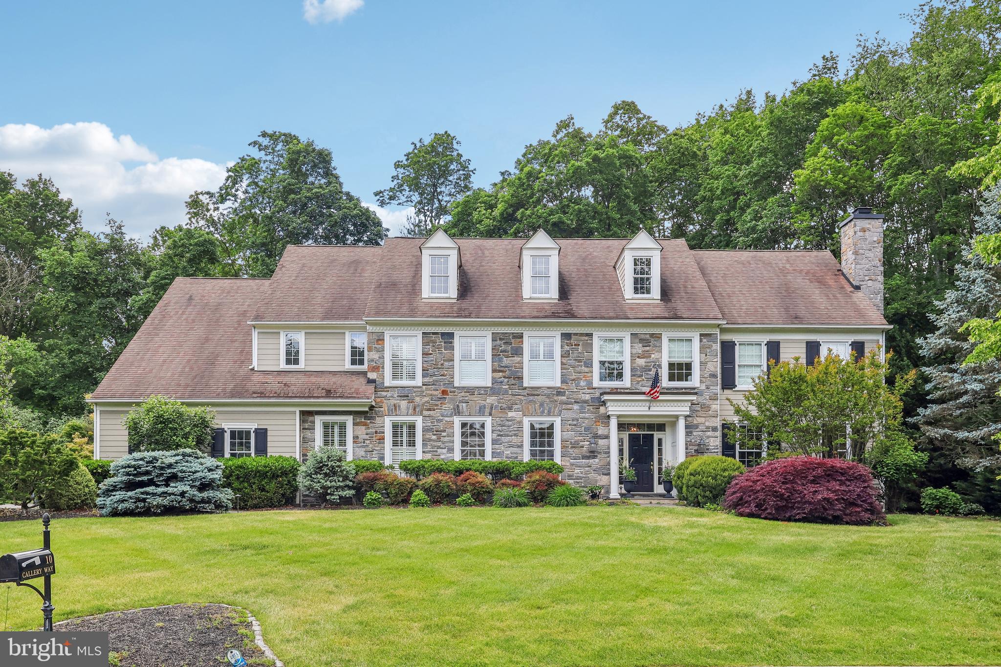 MEADOWBROOK FARM - Residential