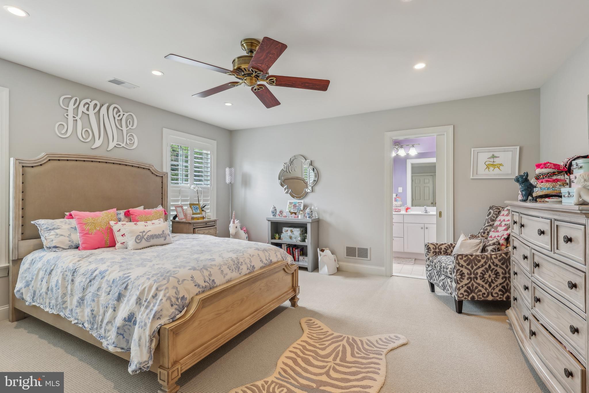 MEADOWBROOK FARM - Residential