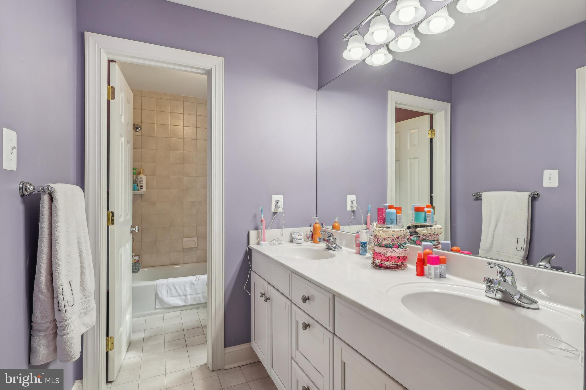 MEADOWBROOK FARM - Residential