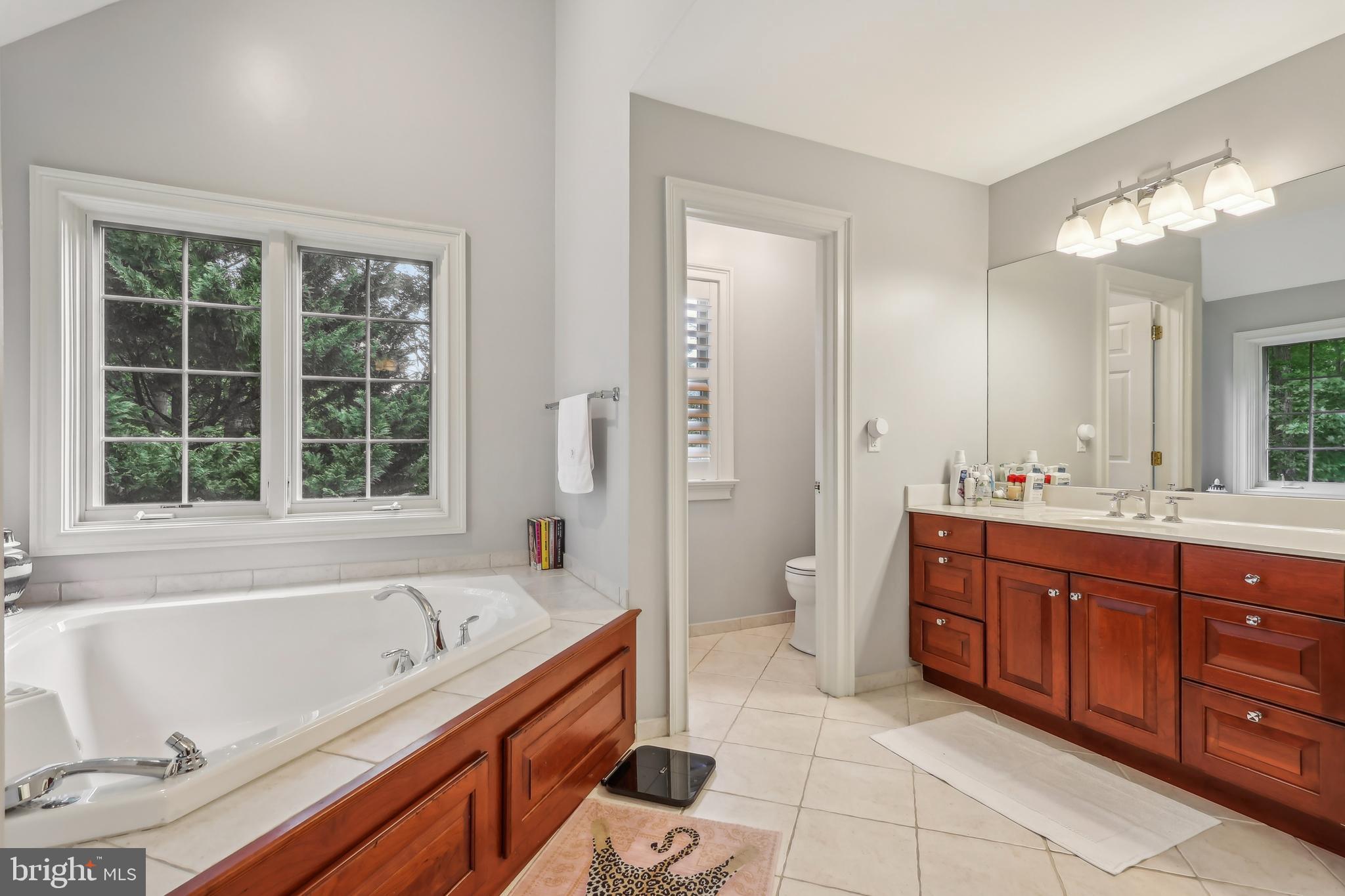 MEADOWBROOK FARM - Residential