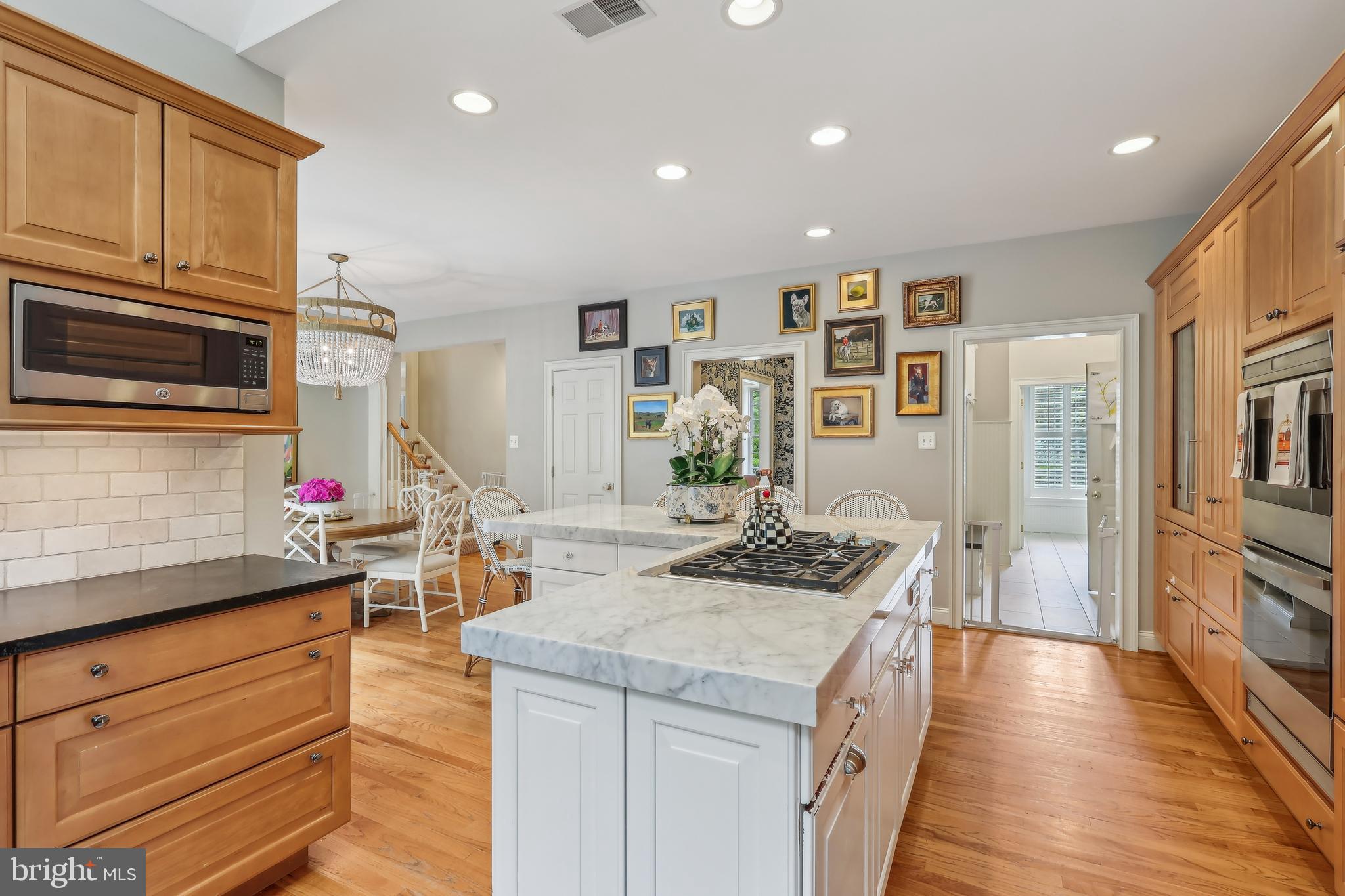 MEADOWBROOK FARM - Residential