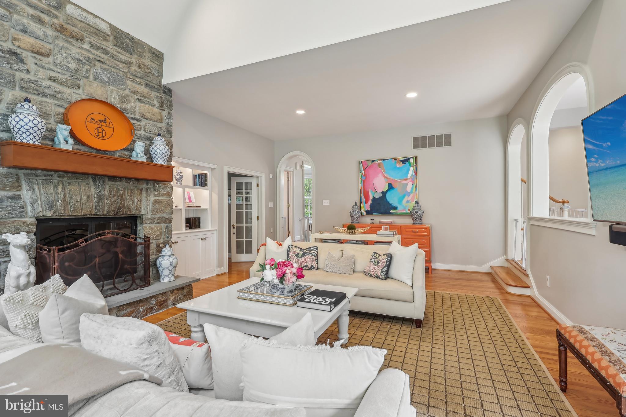MEADOWBROOK FARM - Residential