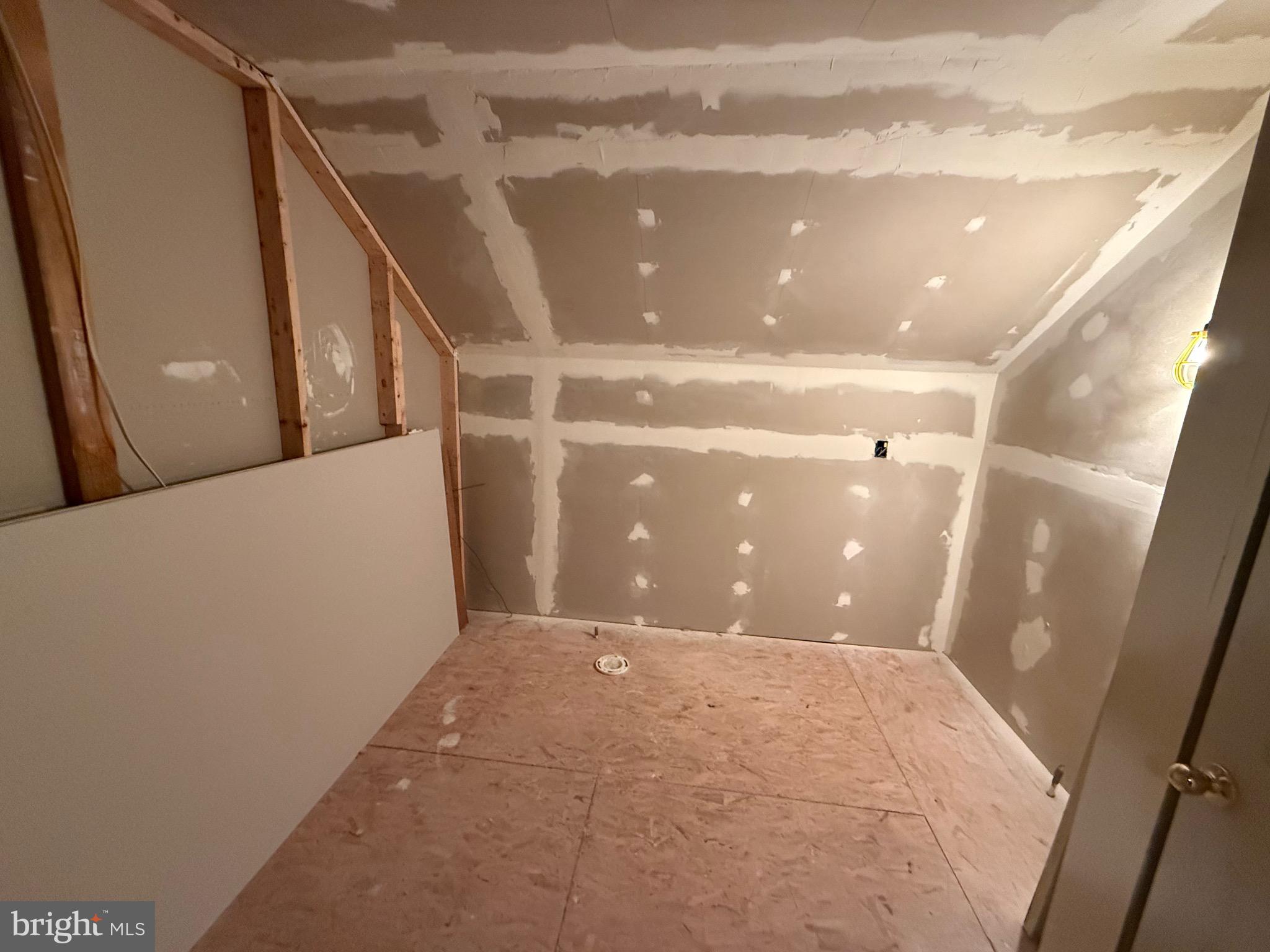 WATERFORD HILLS - Residential