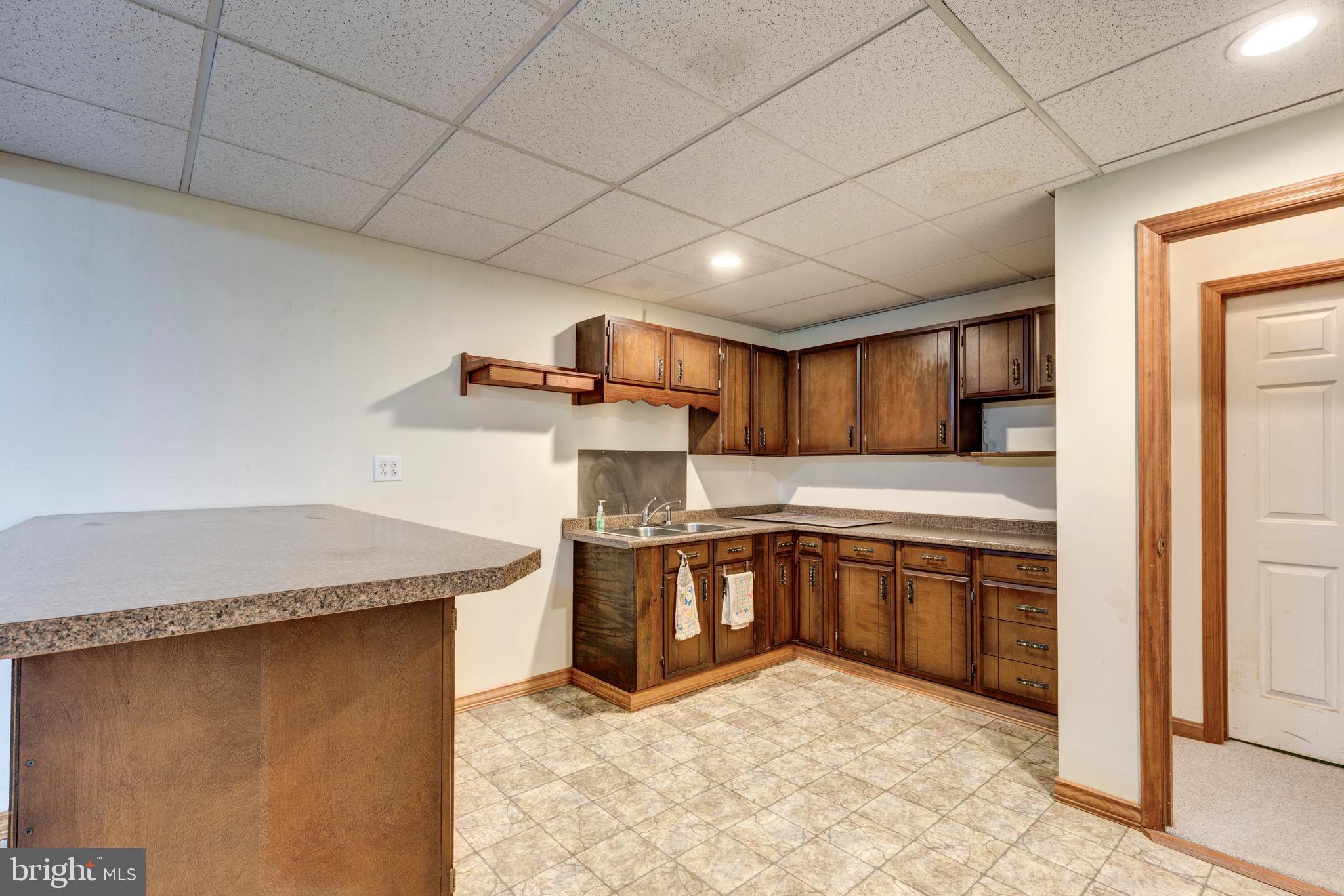 WATERFORD HILLS - Residential