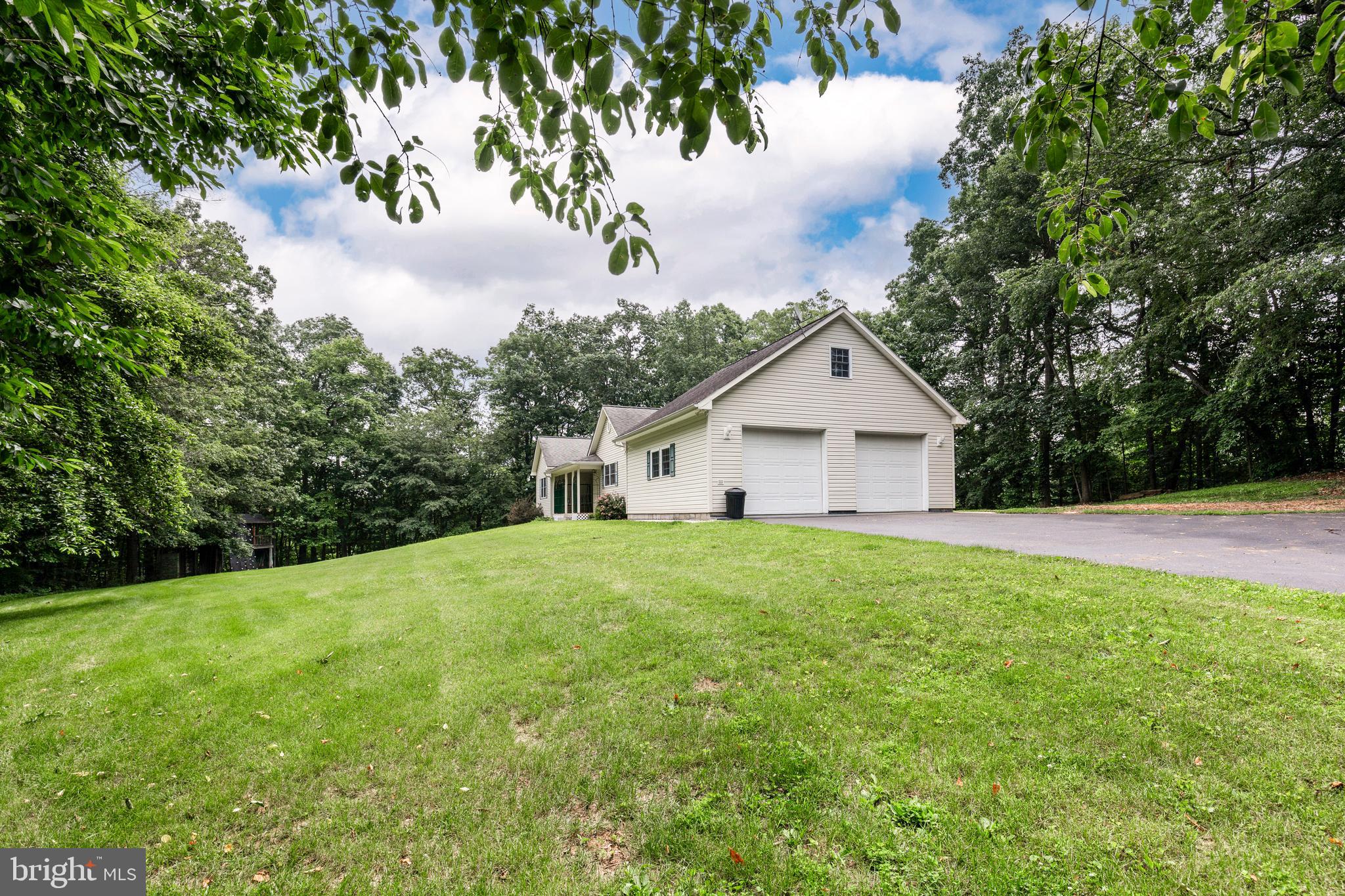 WATERFORD HILLS - Residential