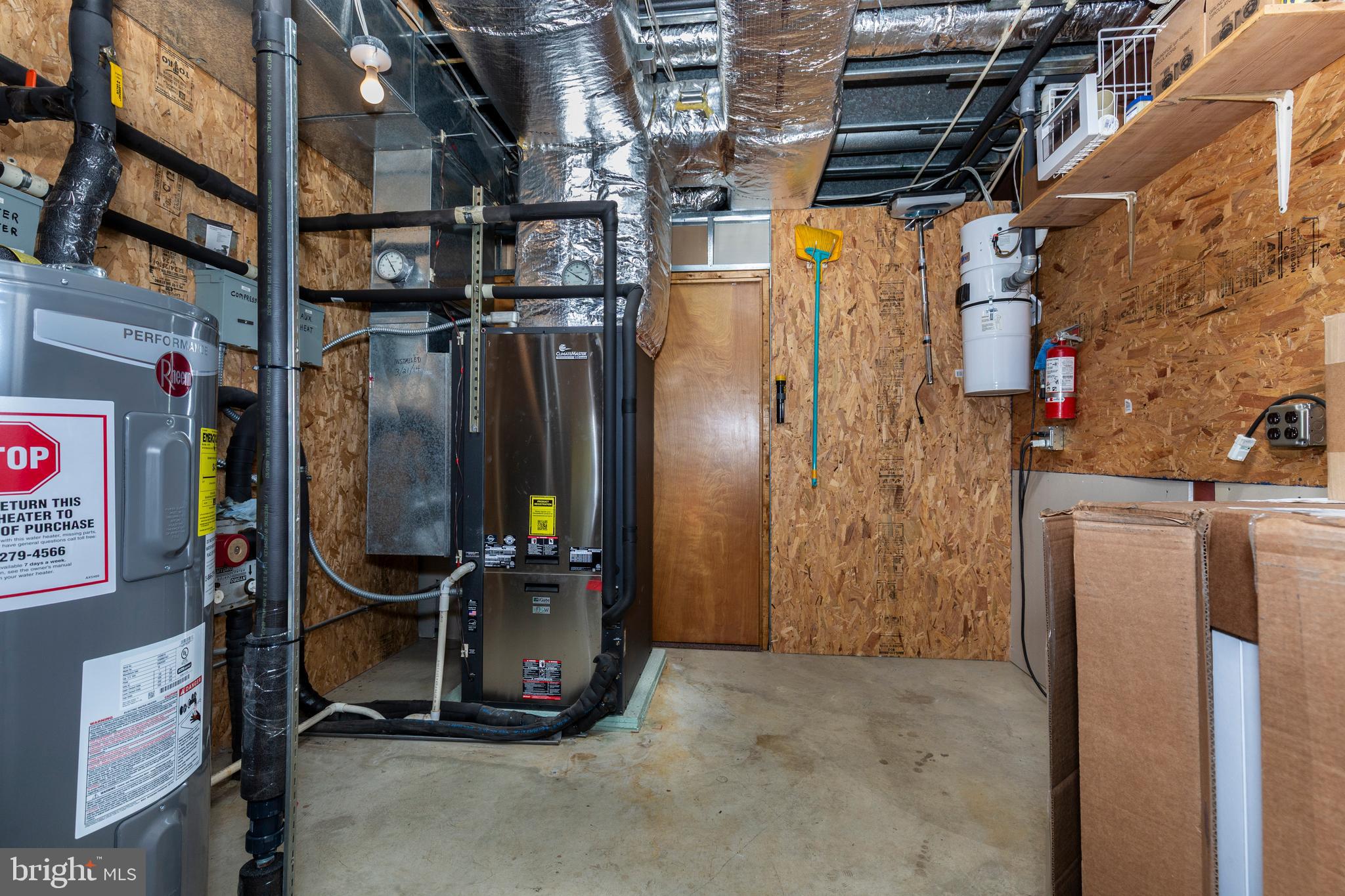 WATERFORD HILLS - Residential