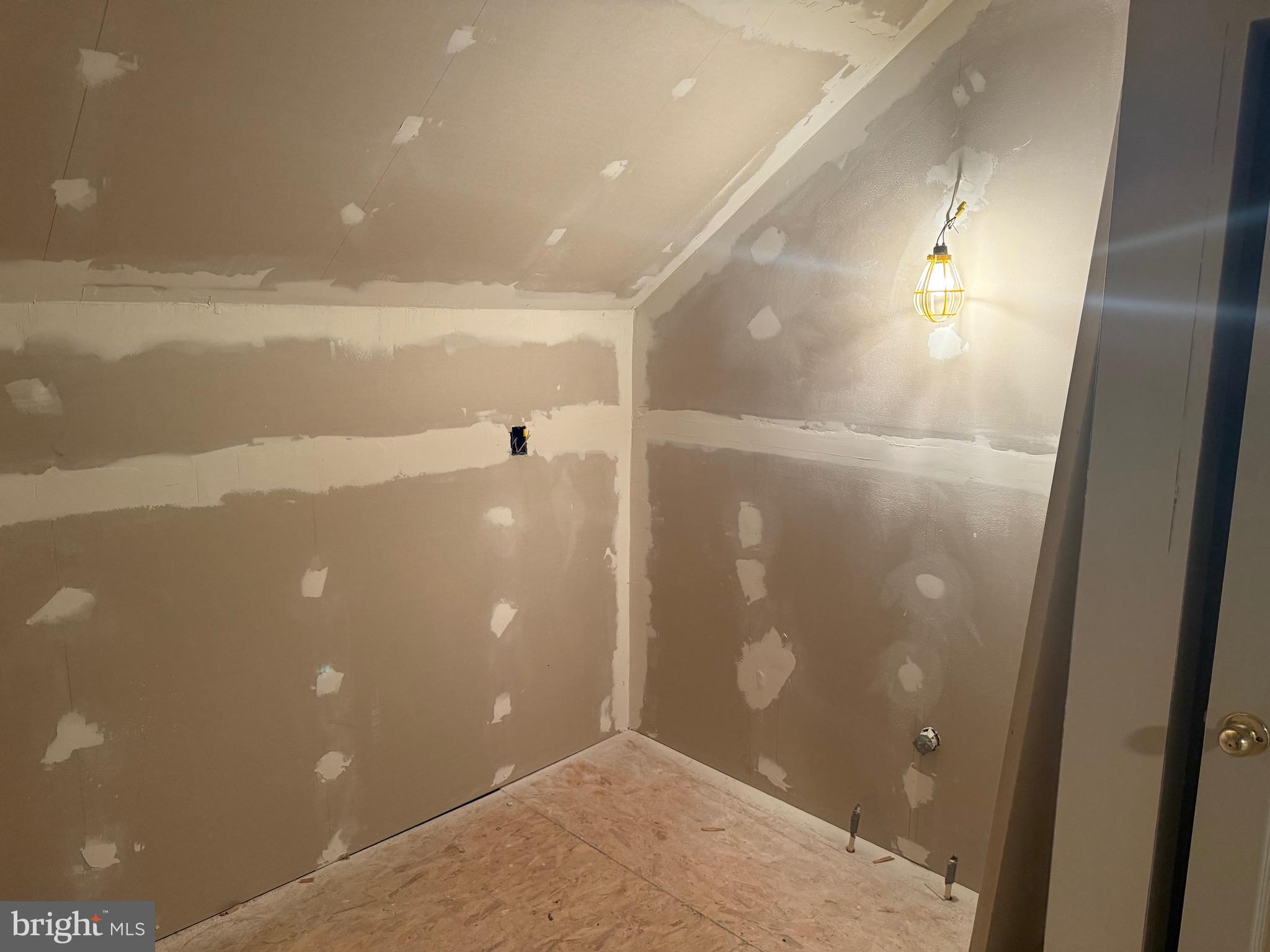 WATERFORD HILLS - Residential