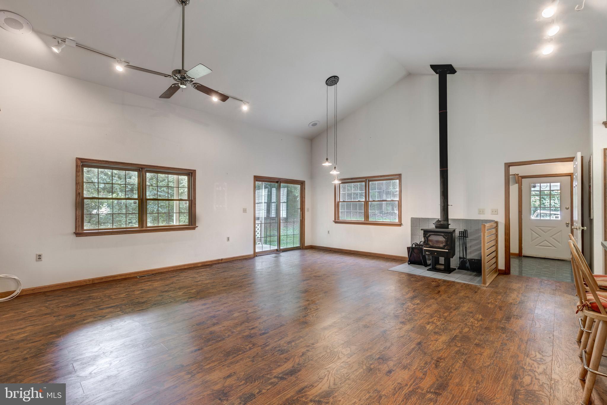 WATERFORD HILLS - Residential