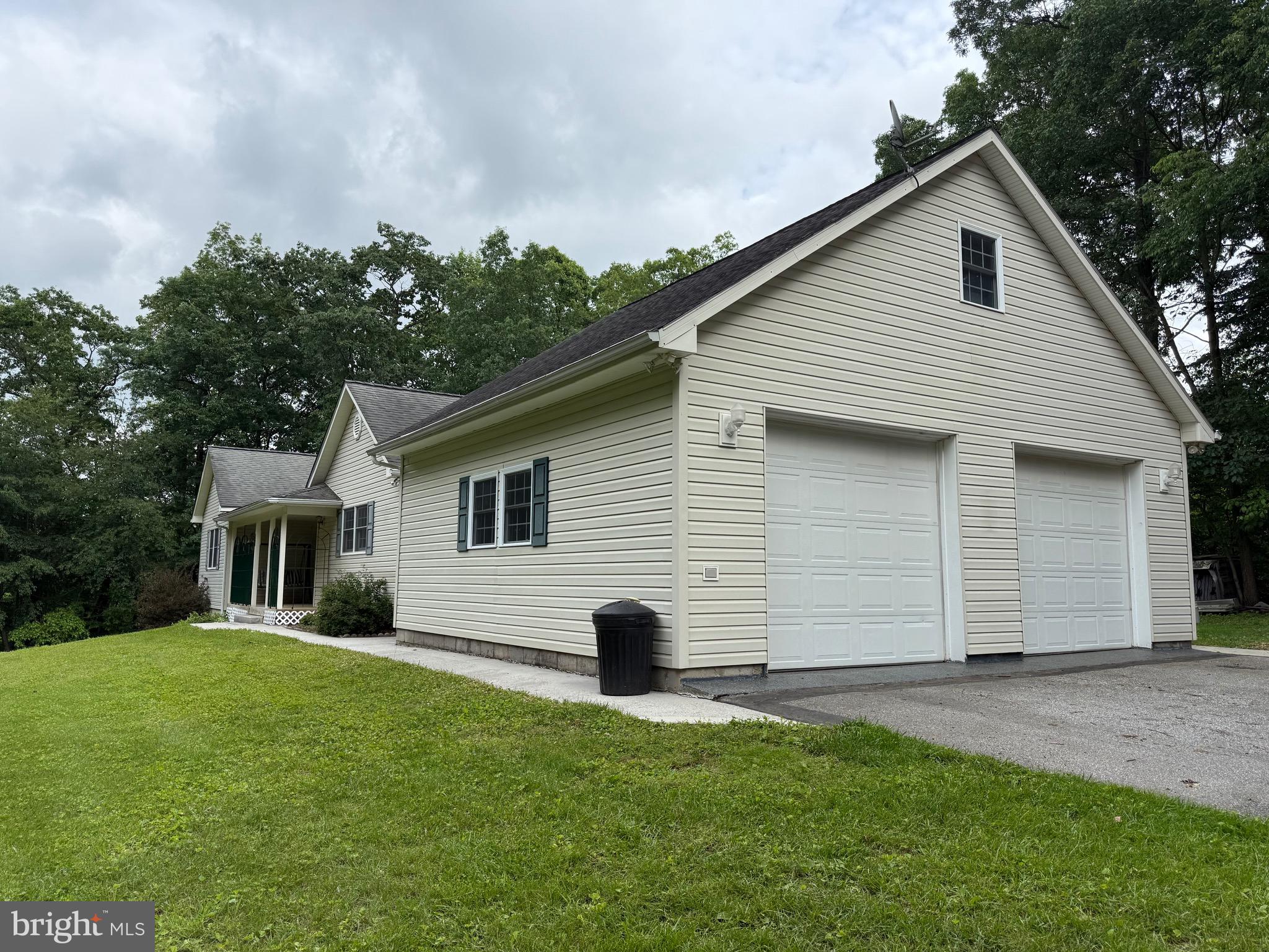 WATERFORD HILLS - Residential