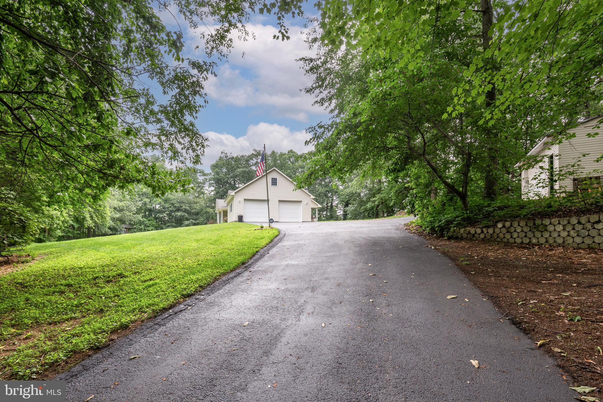 WATERFORD HILLS - Residential