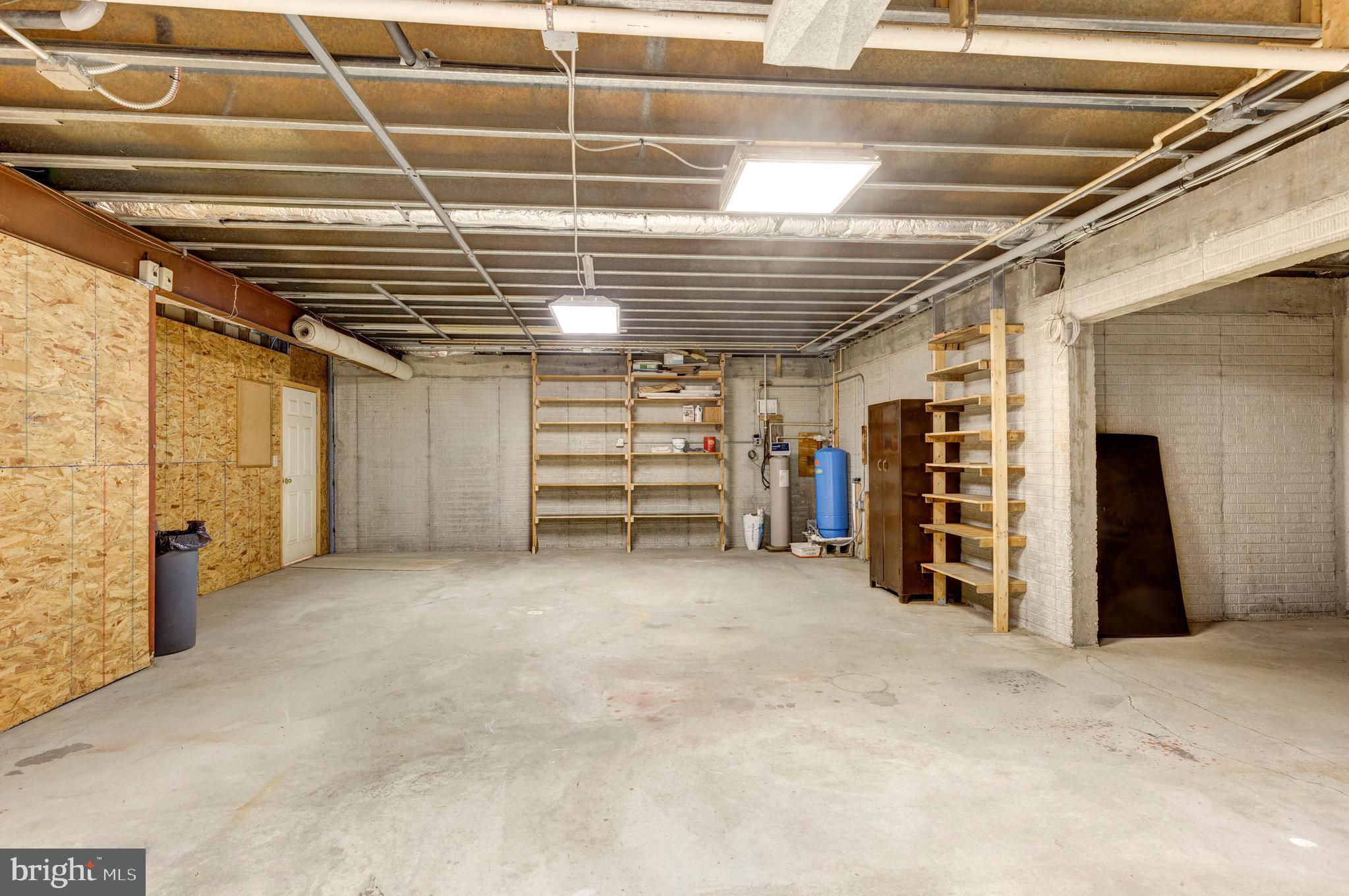 WATERFORD HILLS - Residential