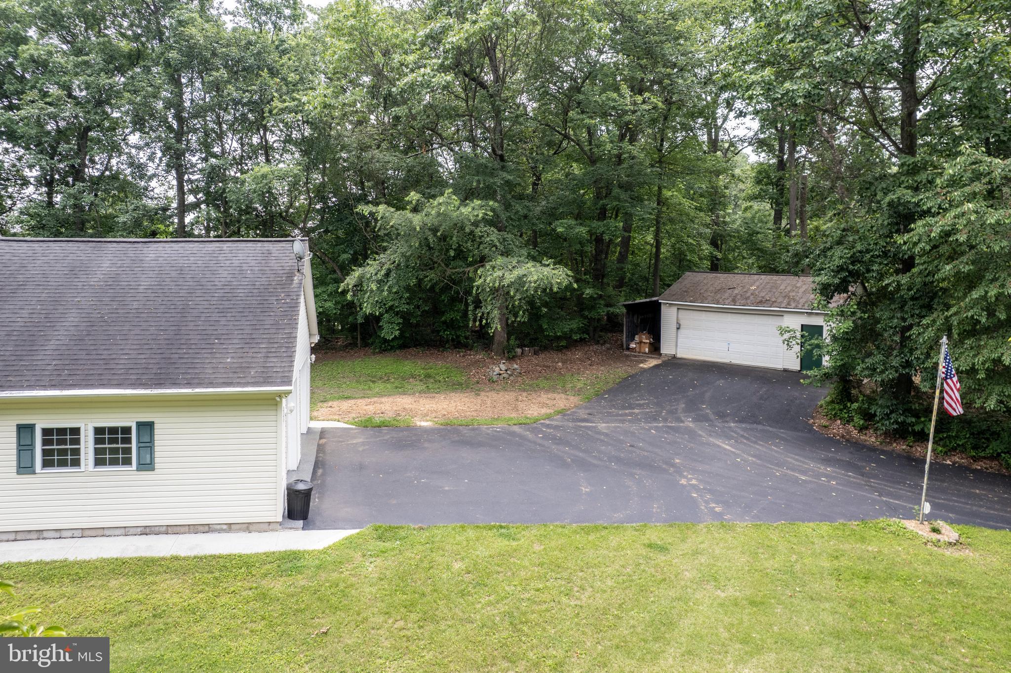 WATERFORD HILLS - Residential