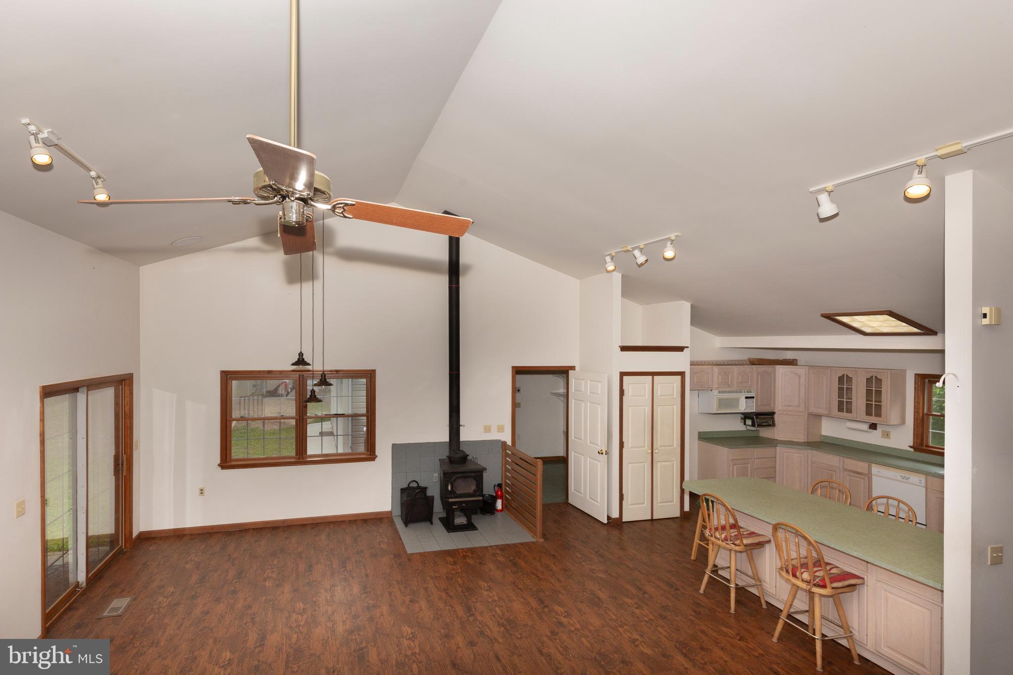 WATERFORD HILLS - Residential