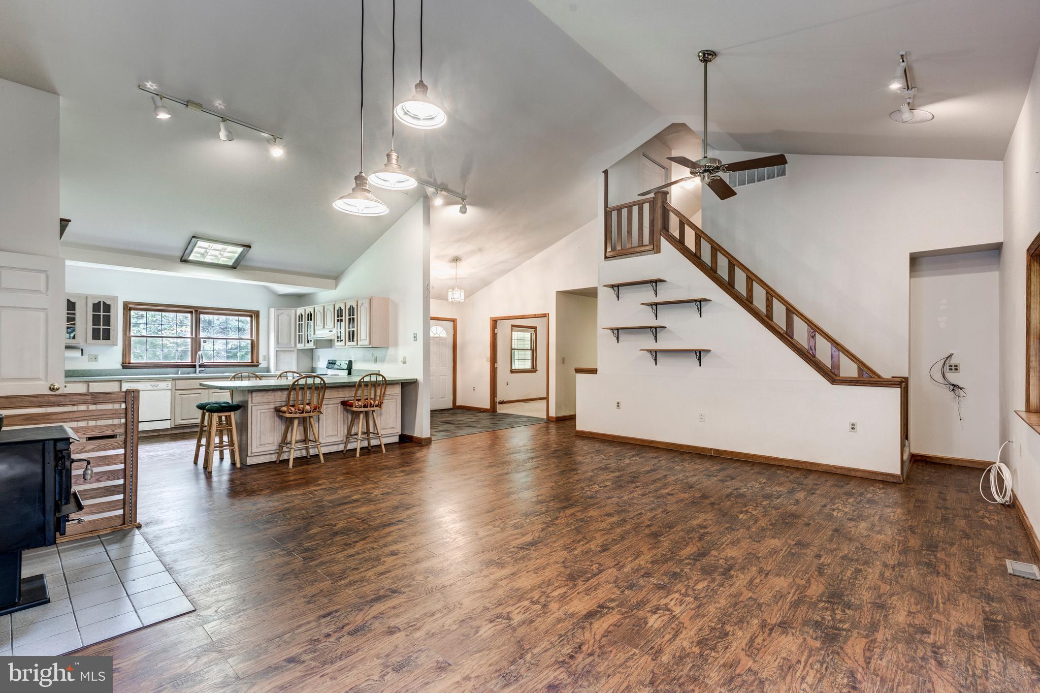 WATERFORD HILLS - Residential