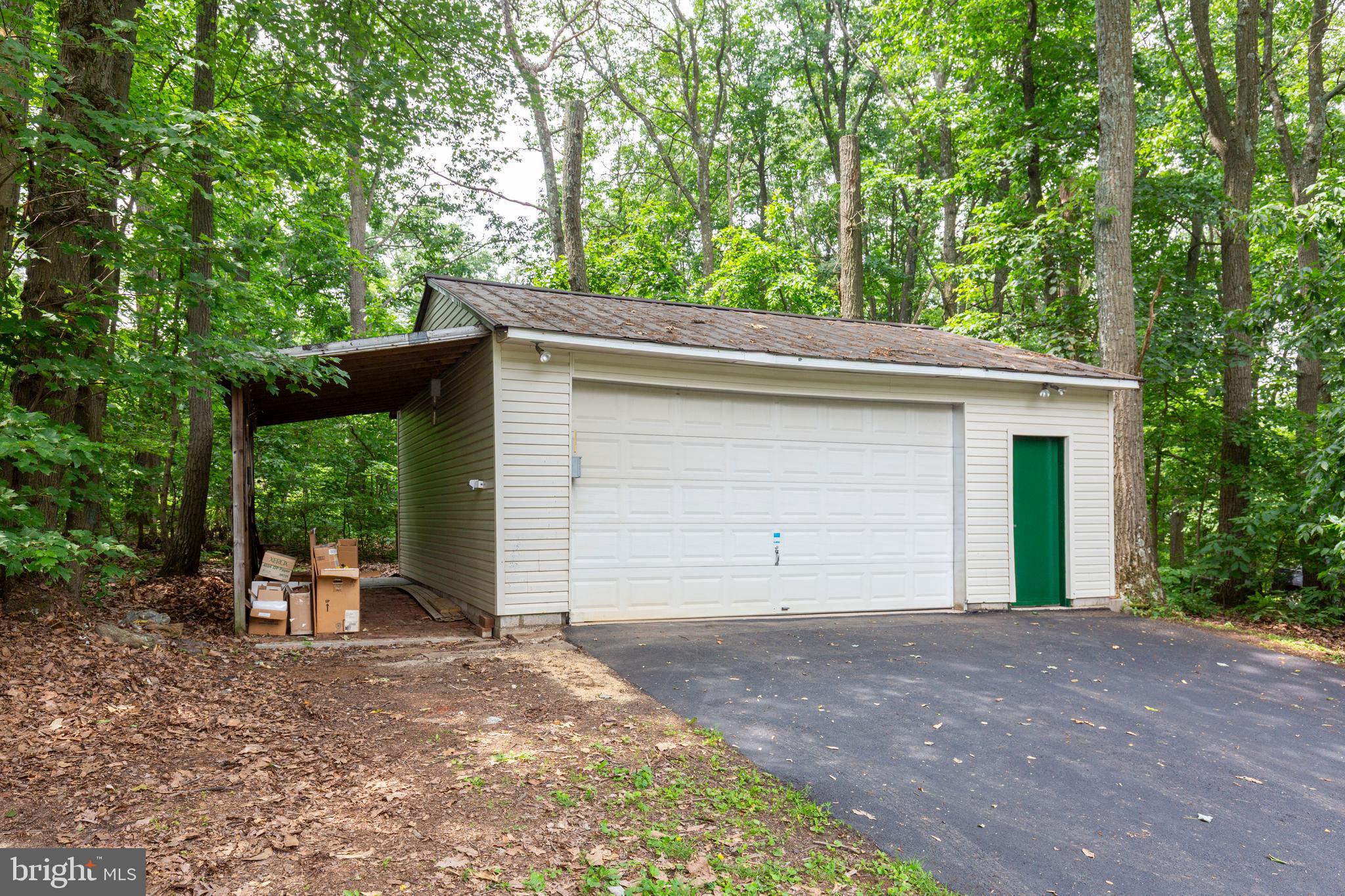 WATERFORD HILLS - Residential